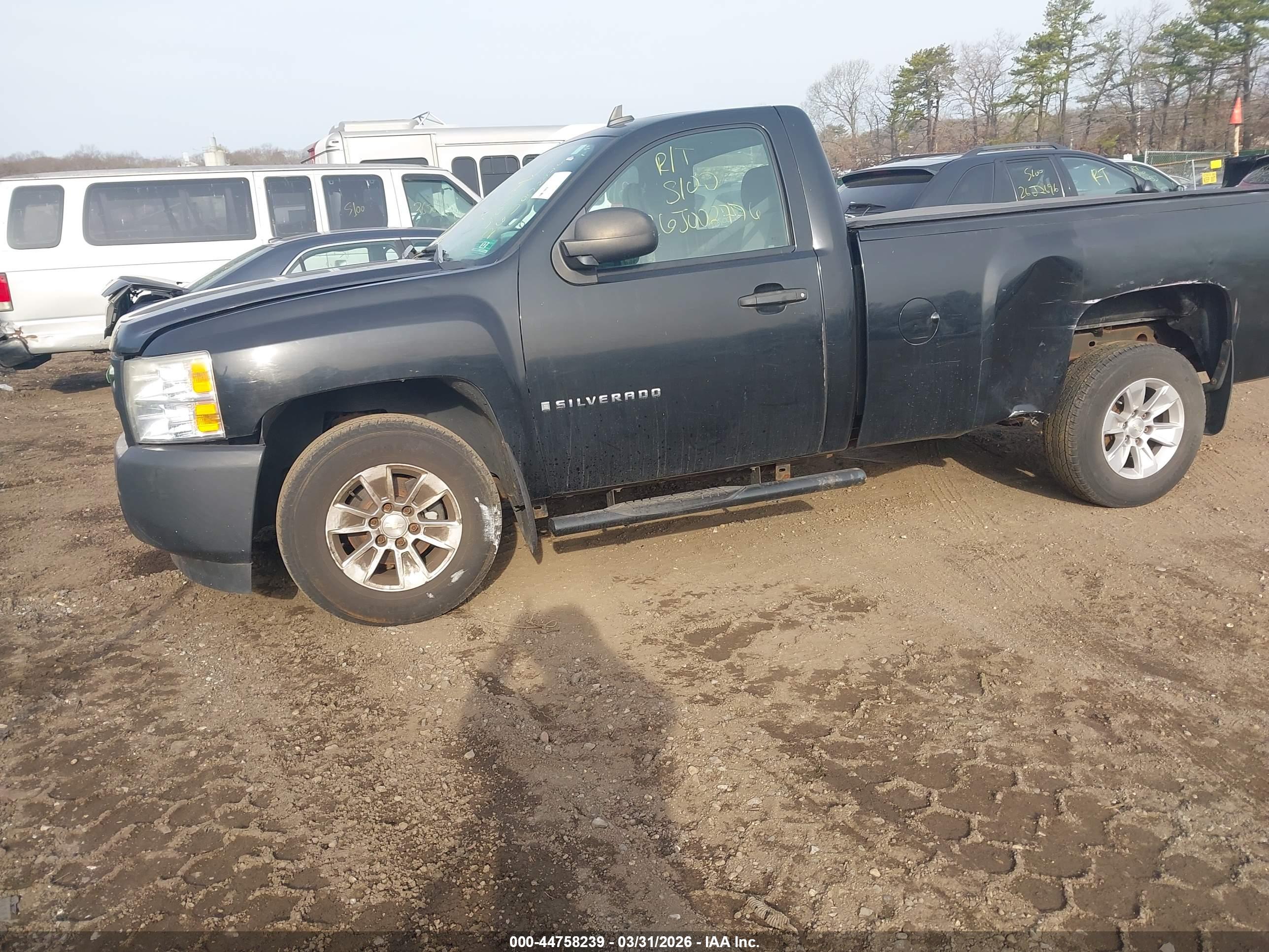 CHEVROLET SILVERADO image 2