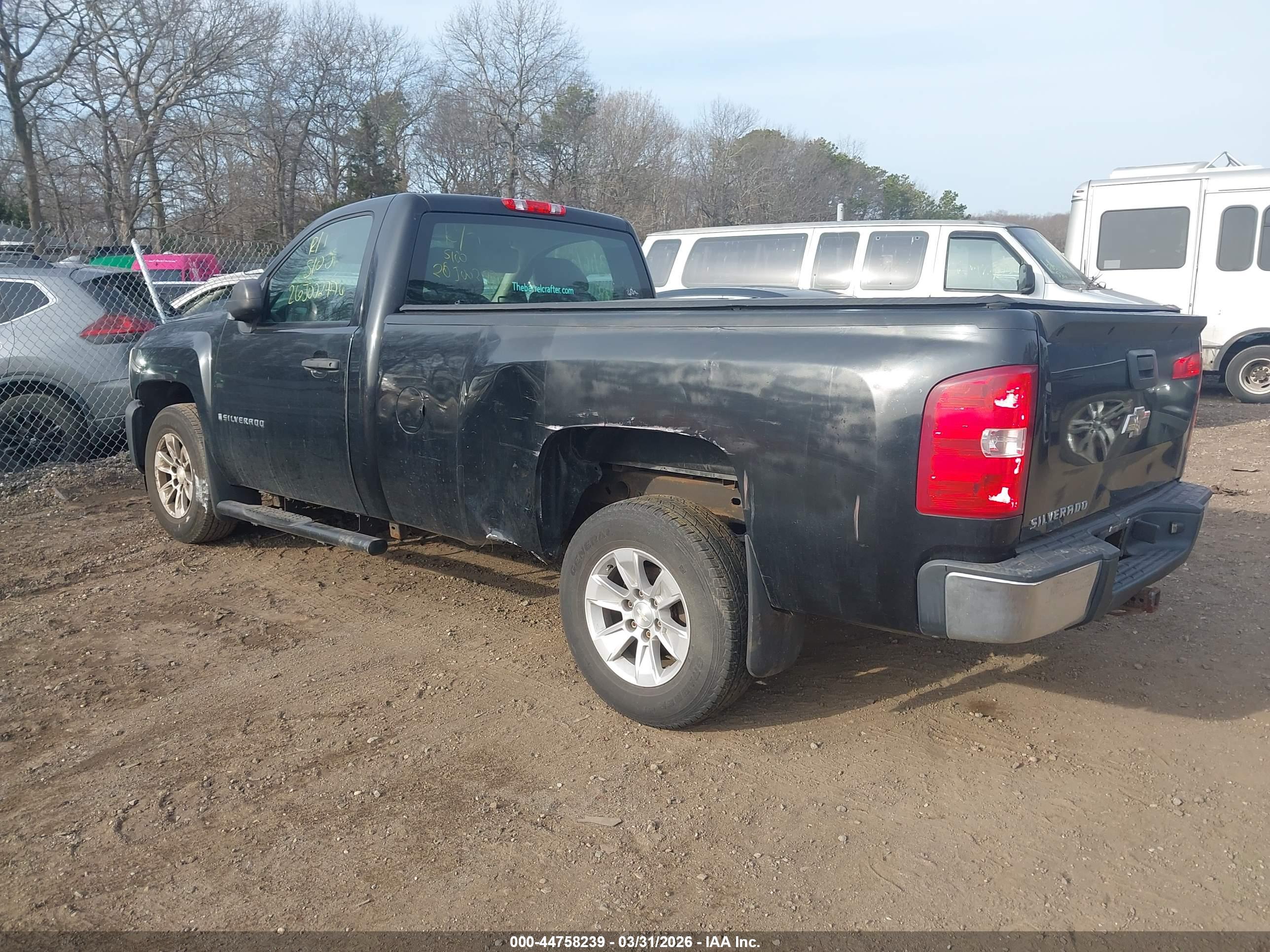 CHEVROLET SILVERADO image 3