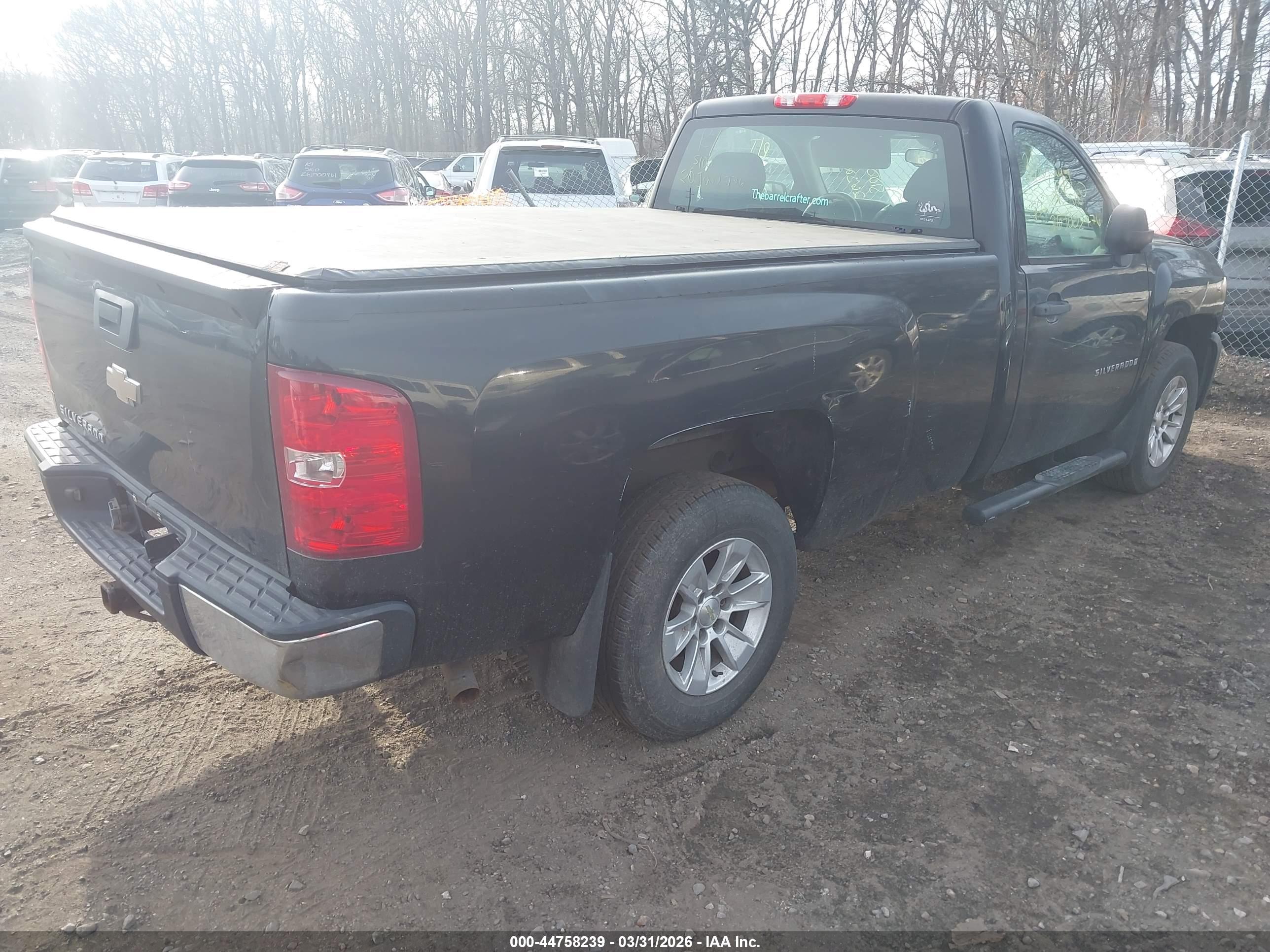 CHEVROLET SILVERADO image 4