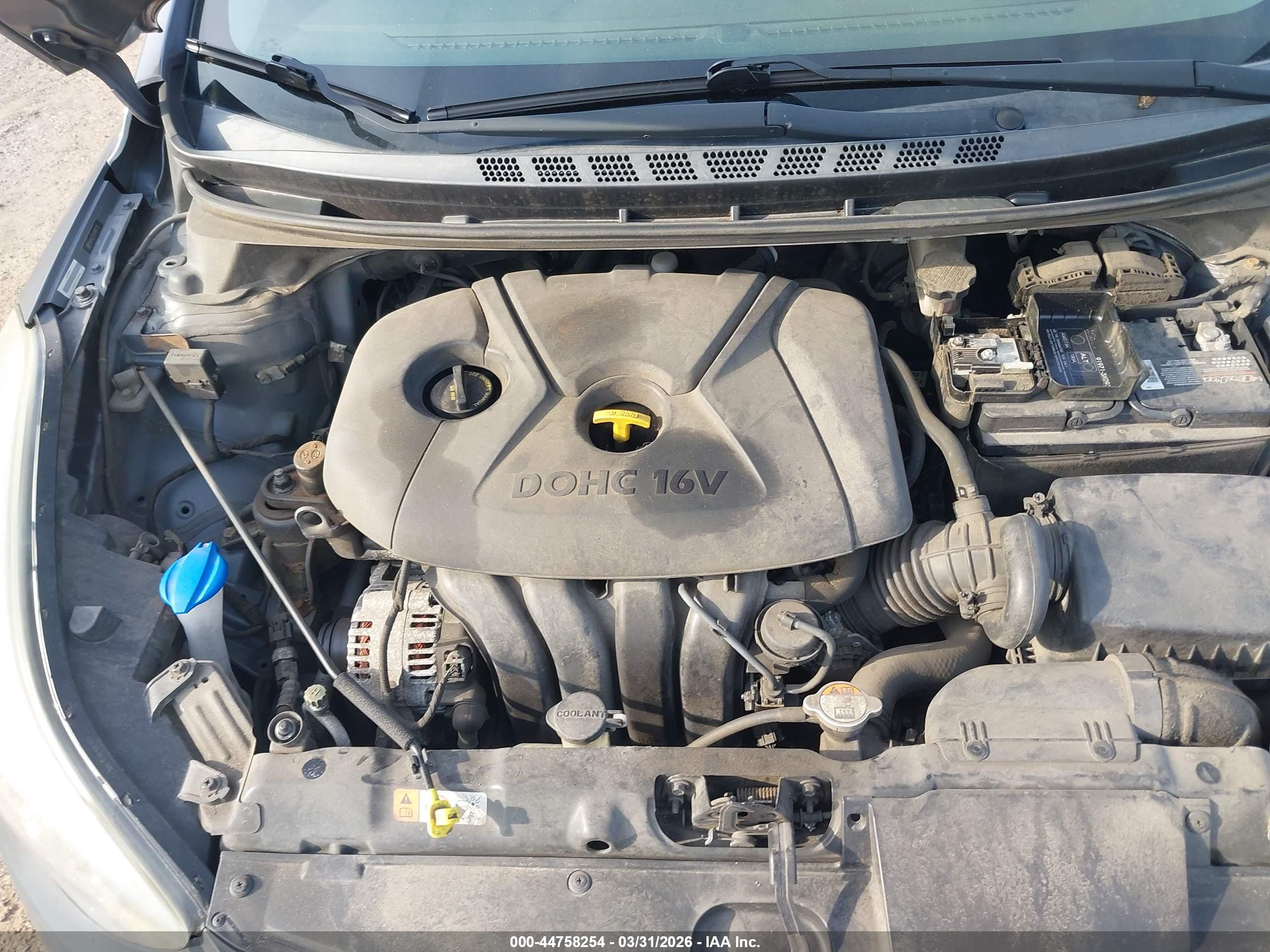 HYUNDAI ELANTRA image 10