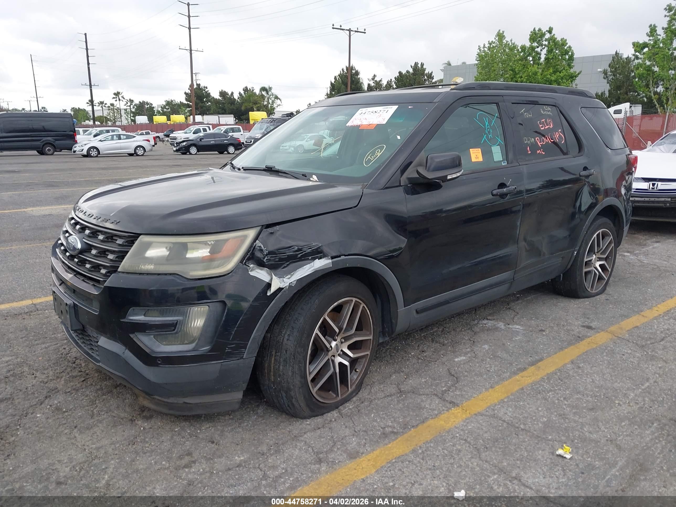 FORD EXPLORER image 2