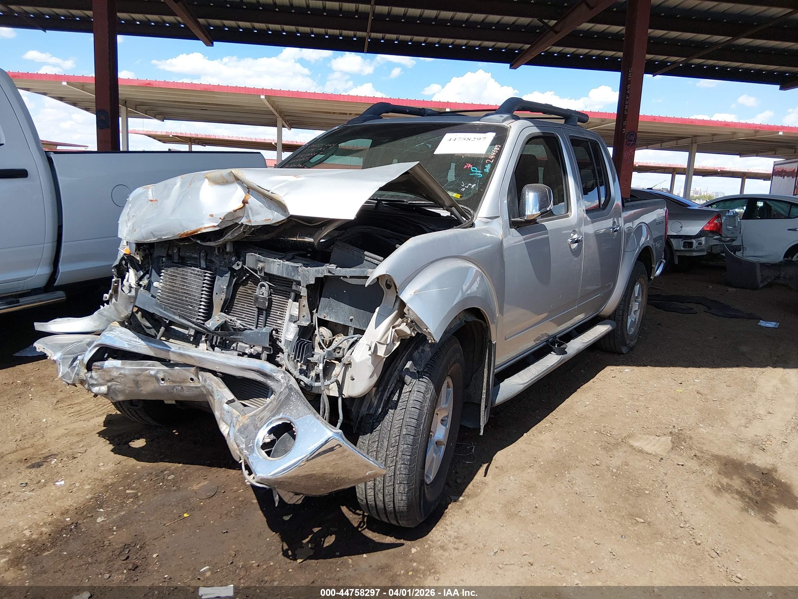 NISSAN FRONTIER image 2