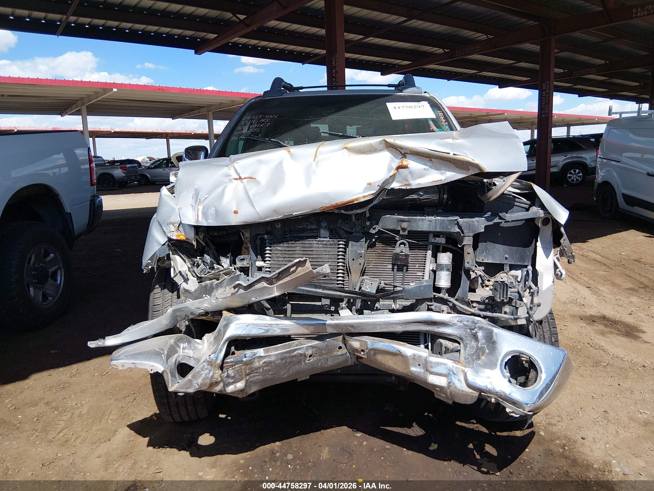 NISSAN FRONTIER image 6