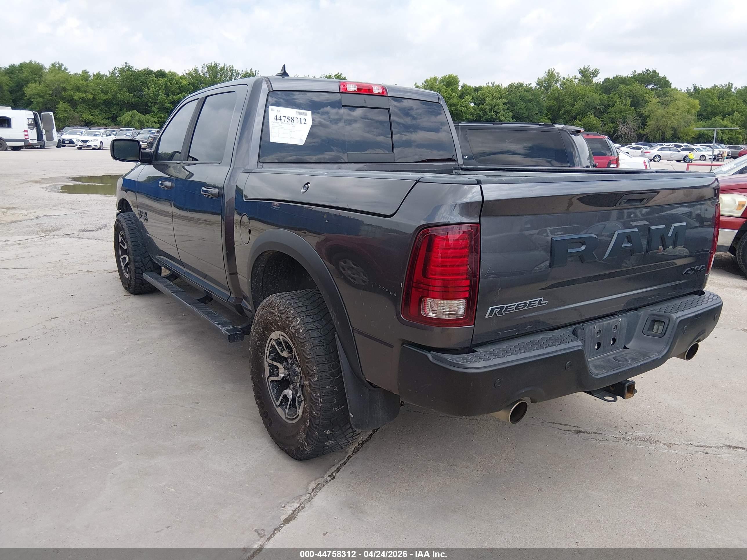 RAM 1500 image 3