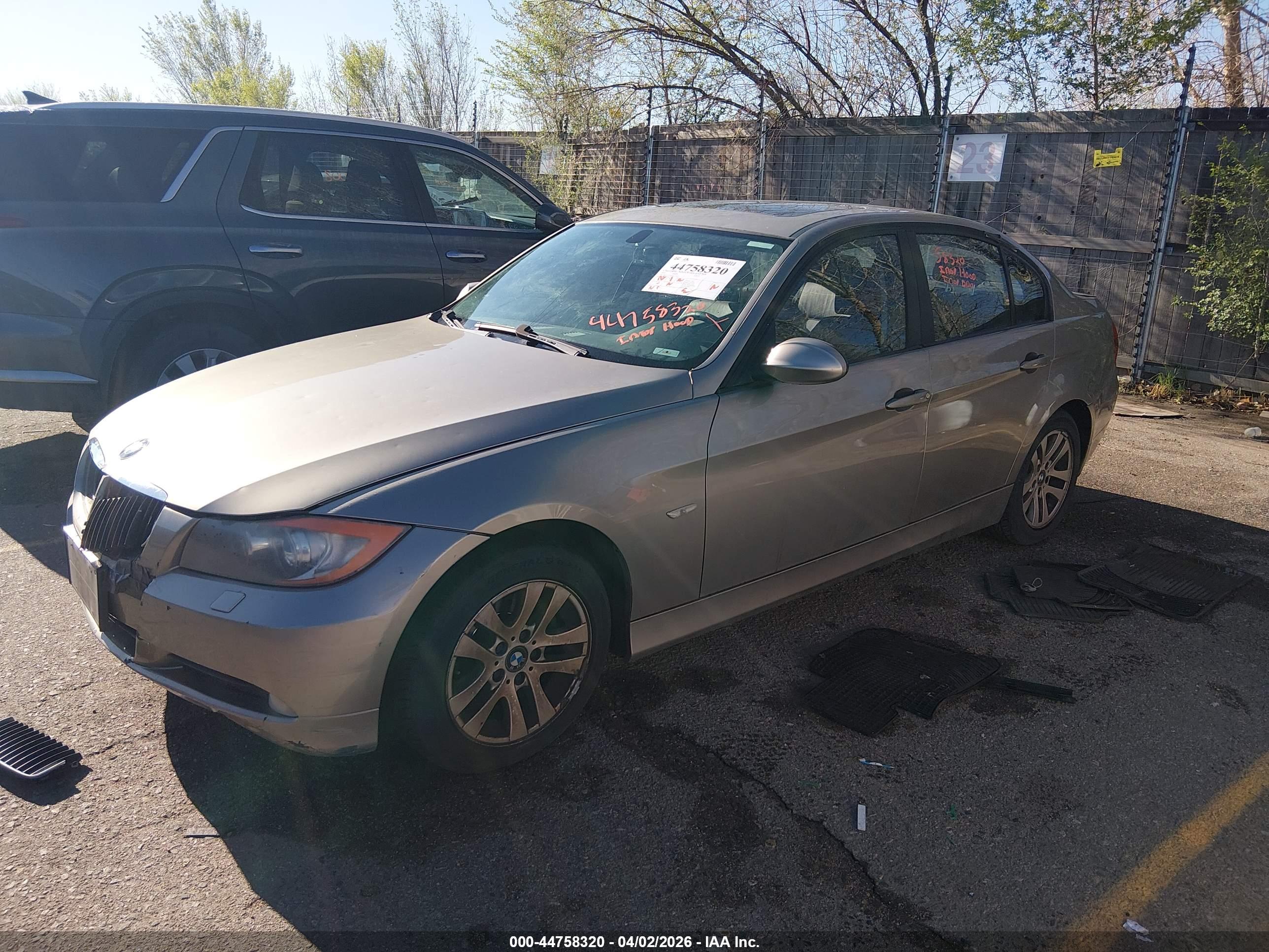 BMW 328XI image 2