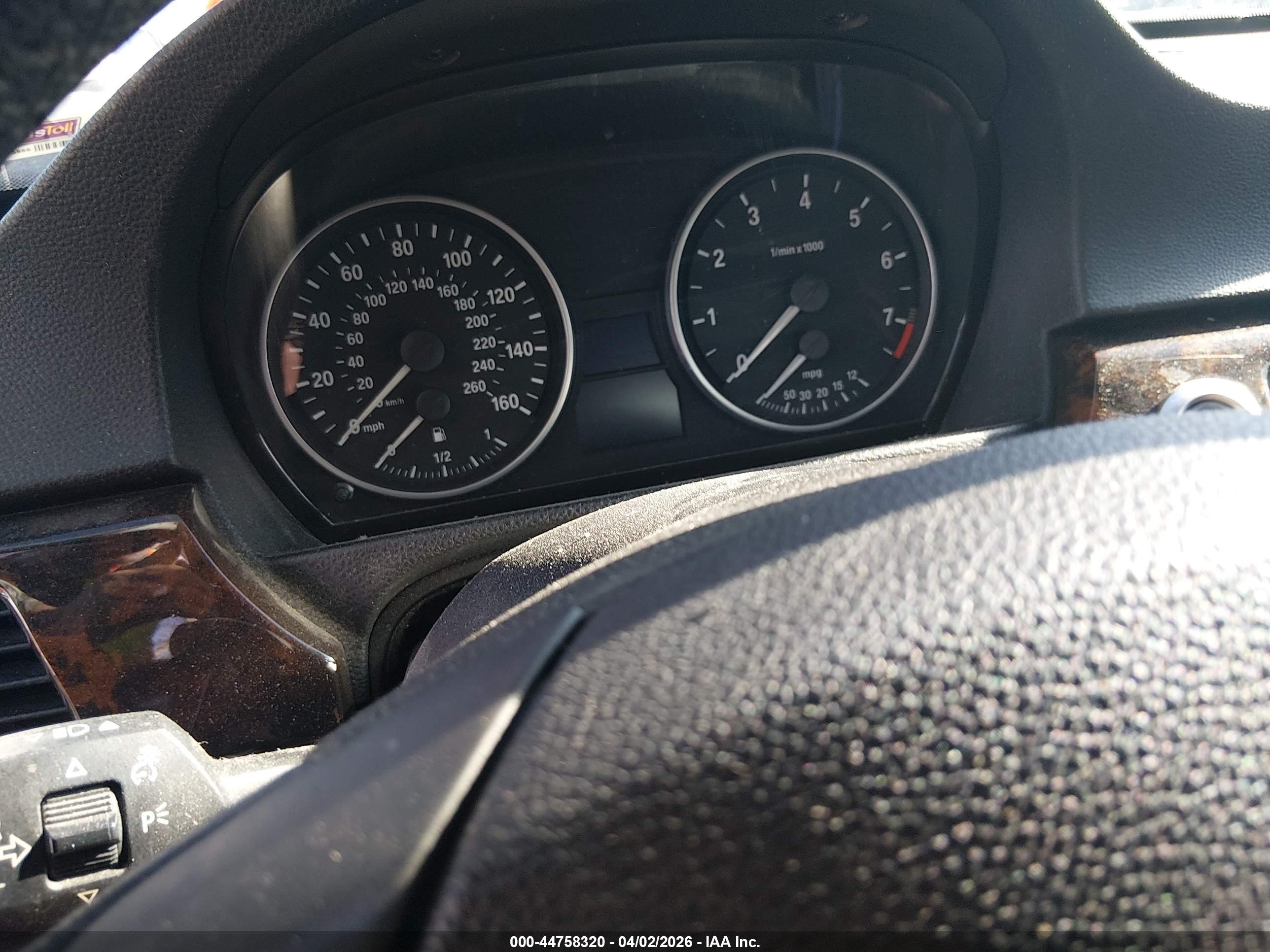 BMW 328XI image 7