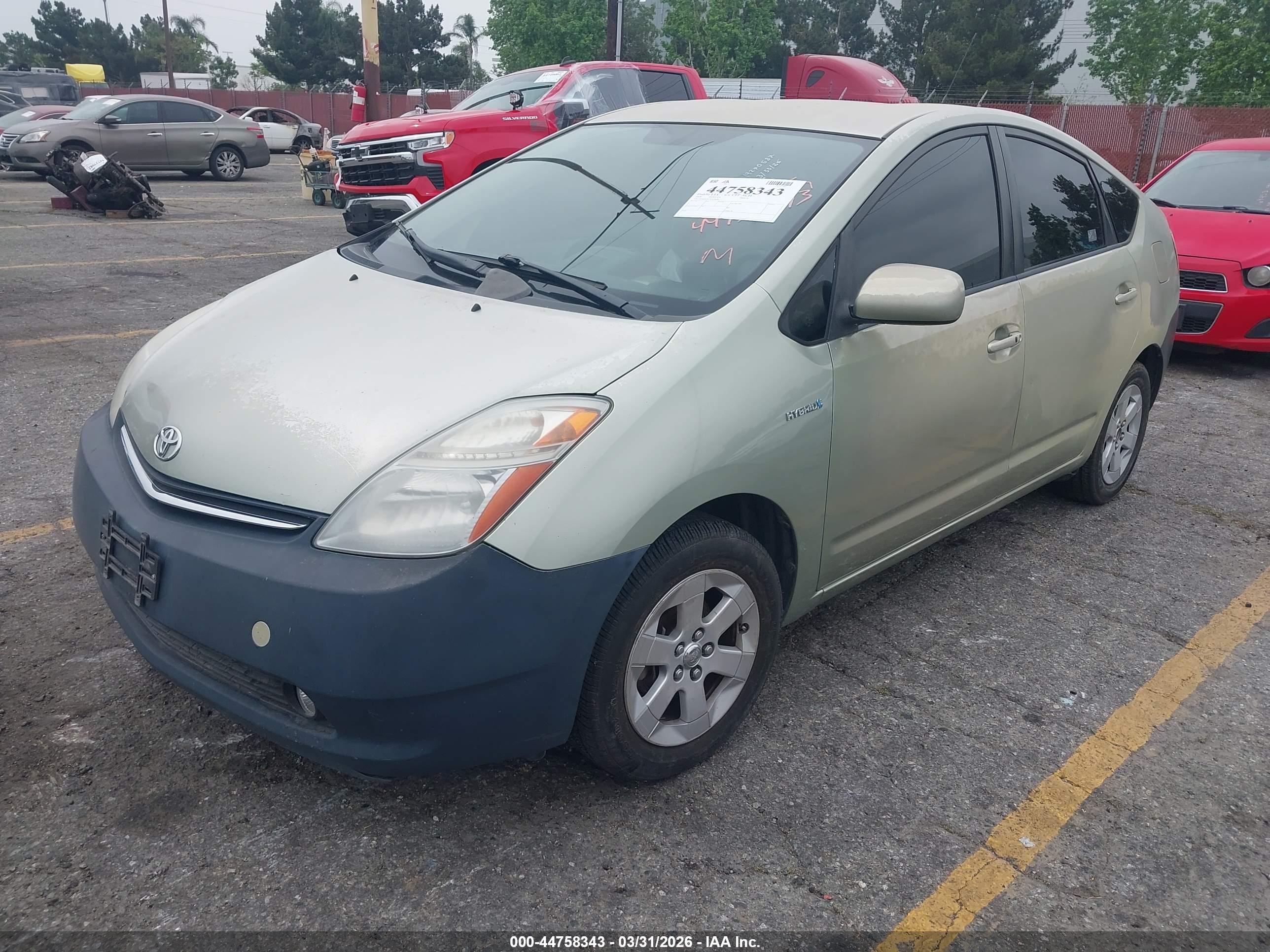 TOYOTA PRIUS image 2