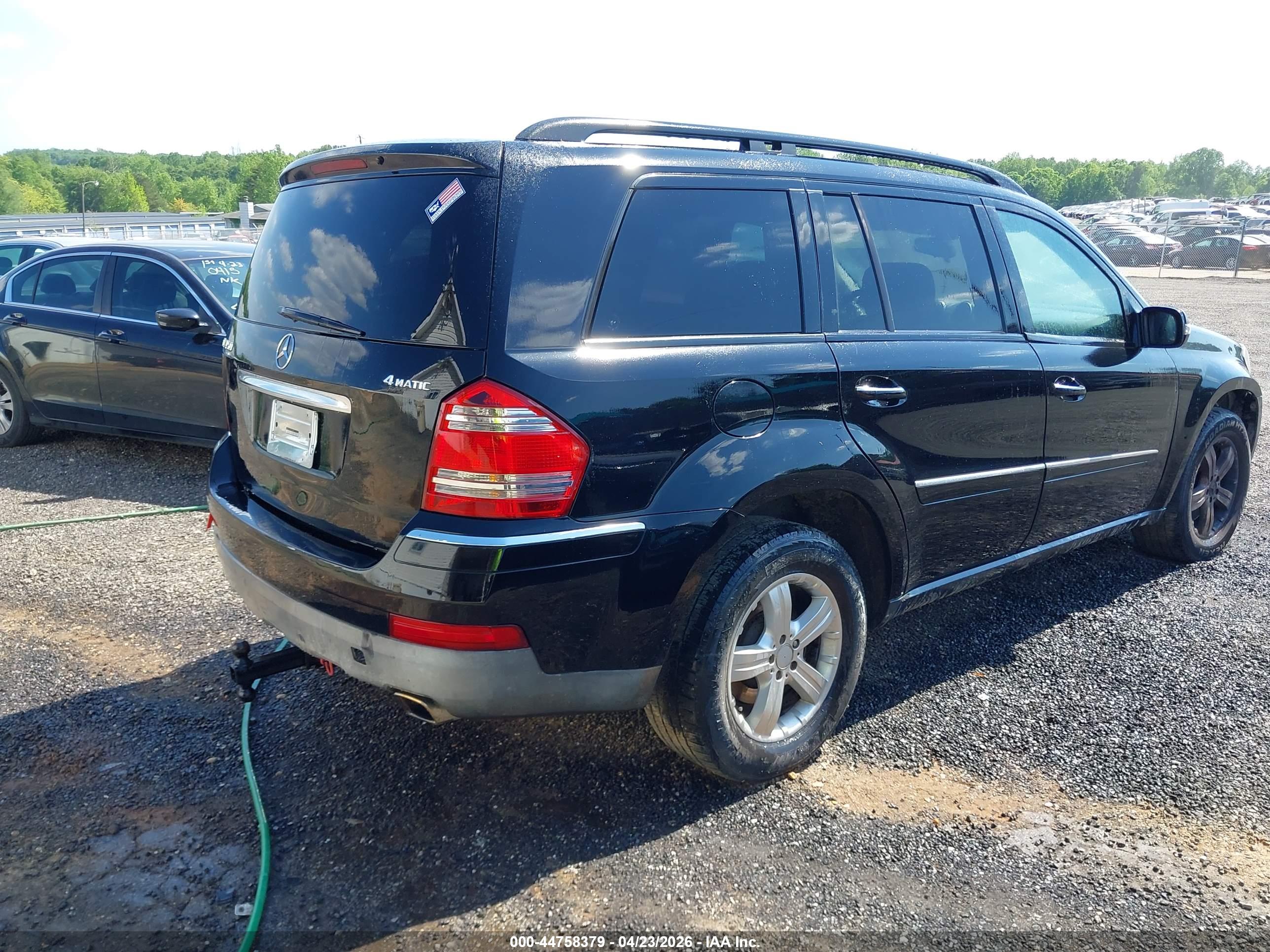 MERCEDES-BENZ GL image 4