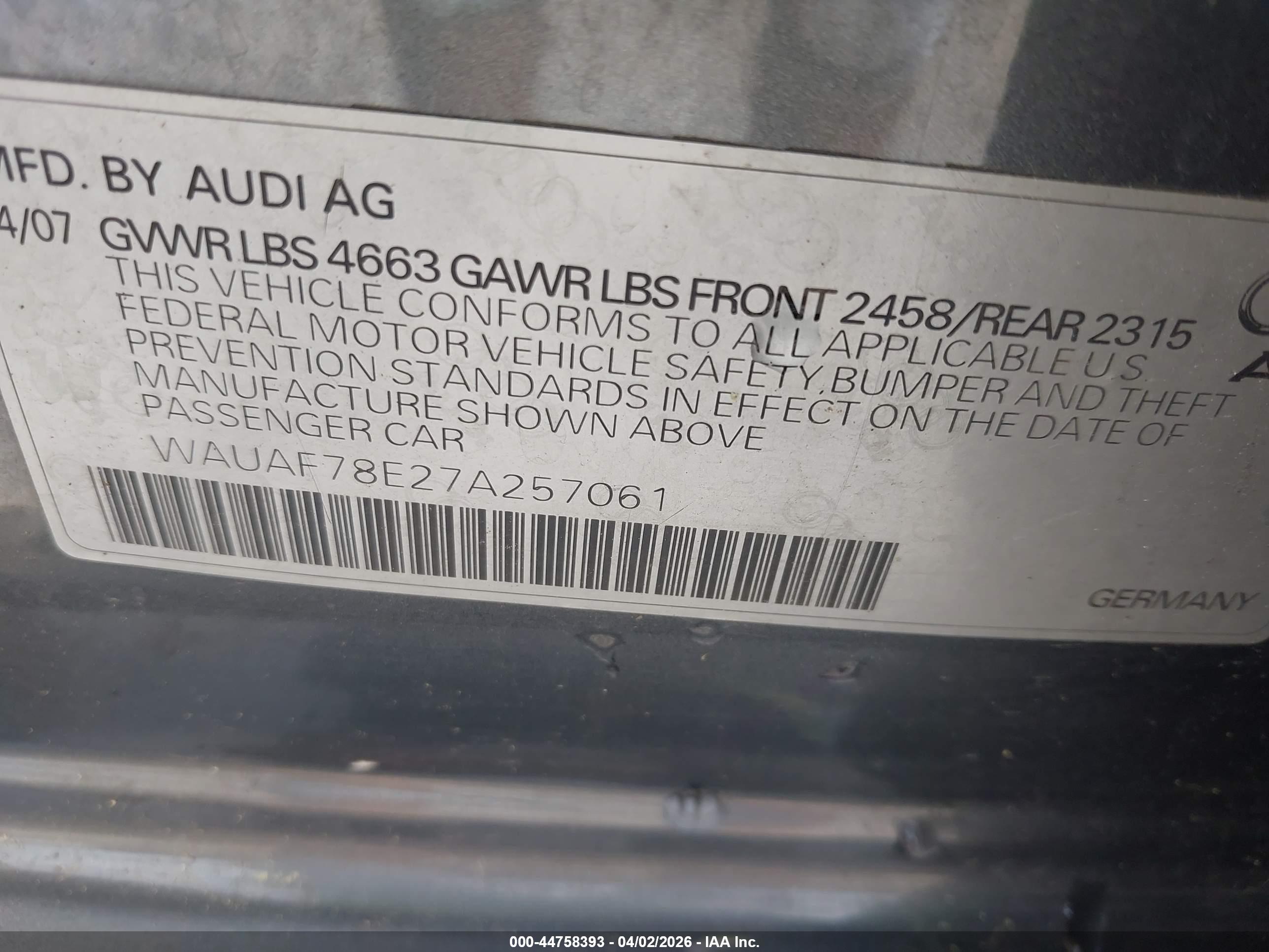 AUDI A4 image 9