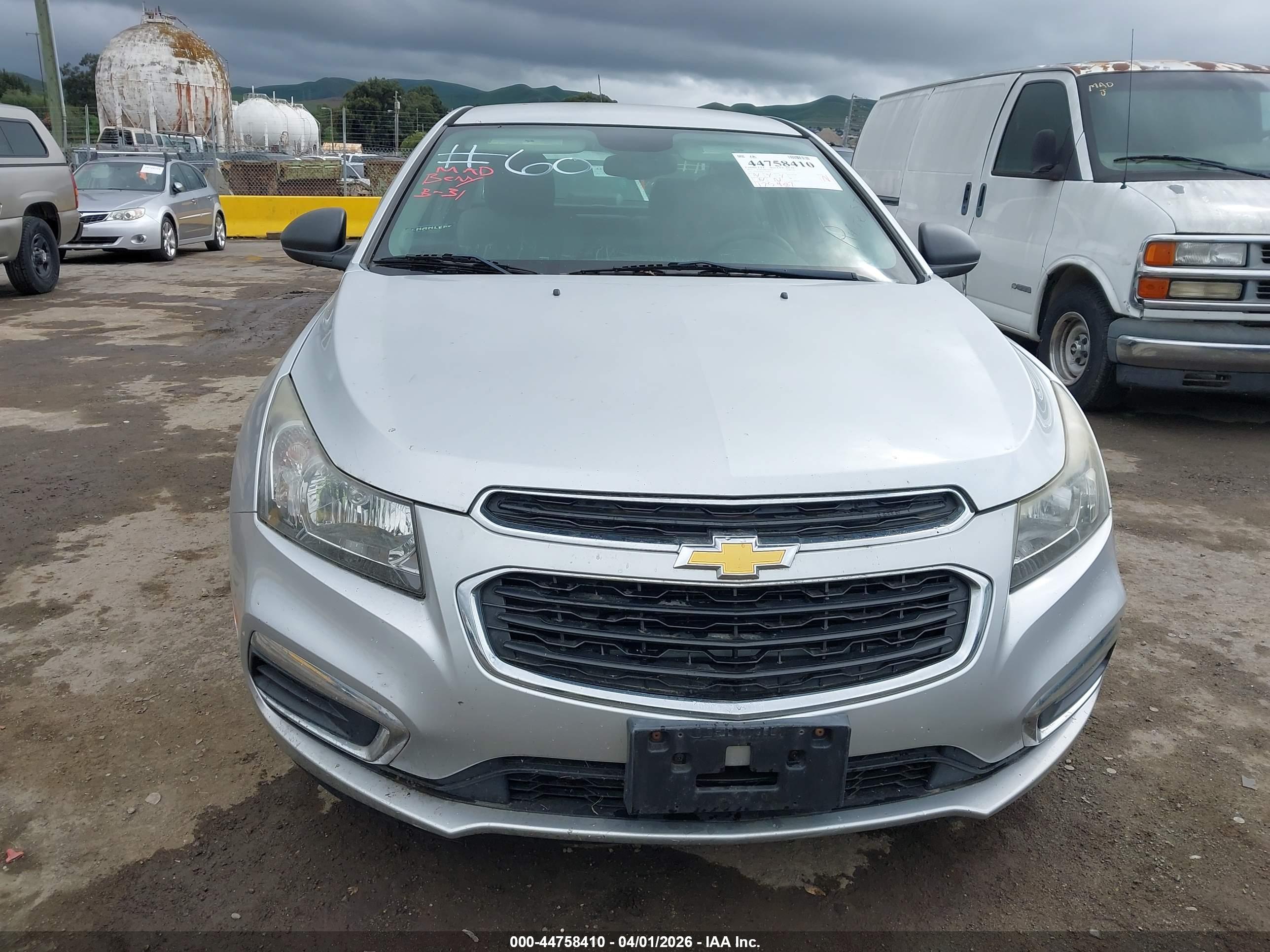 CHEVROLET CRUZE image 6