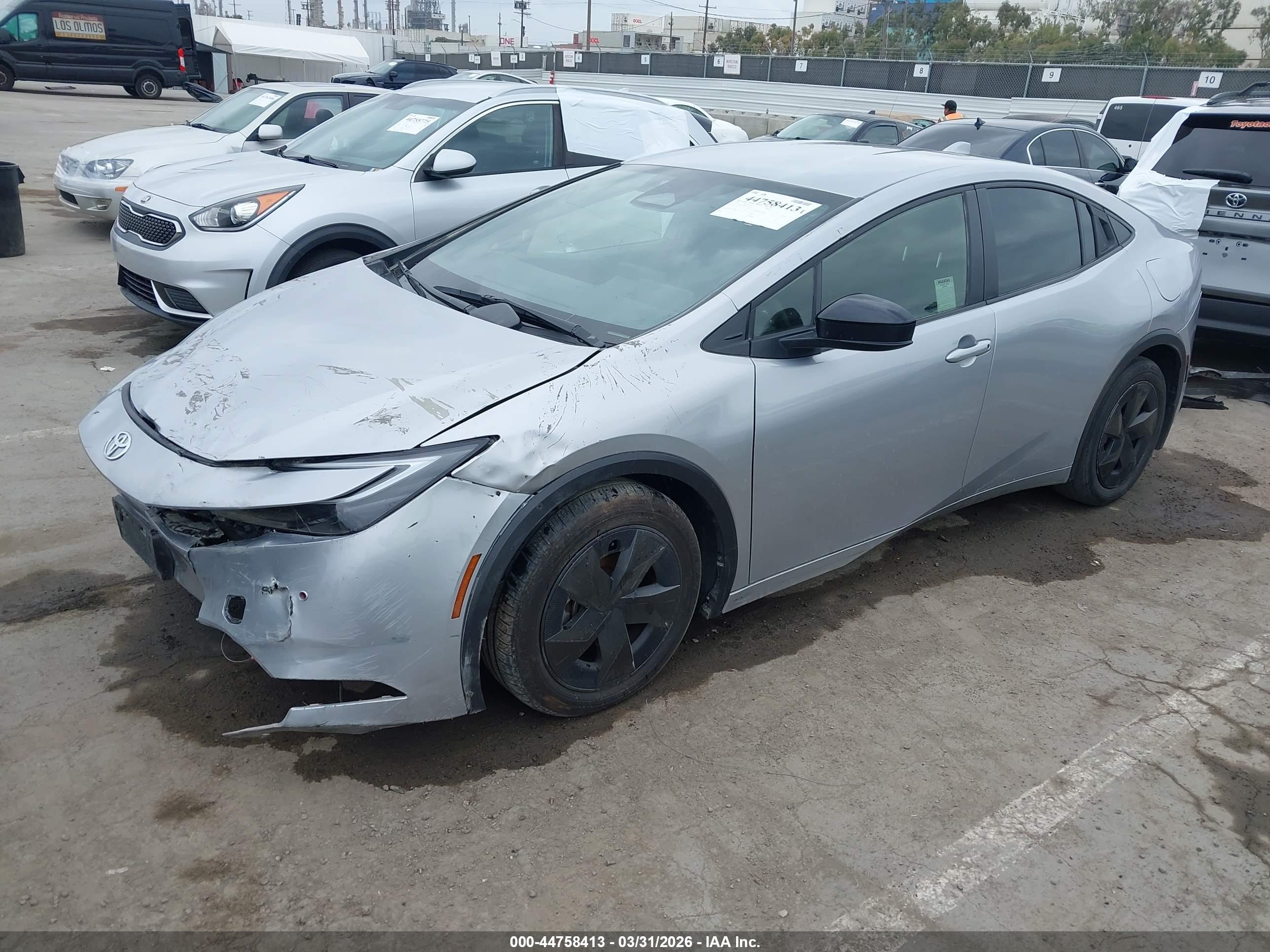 TOYOTA PRIUS image 2