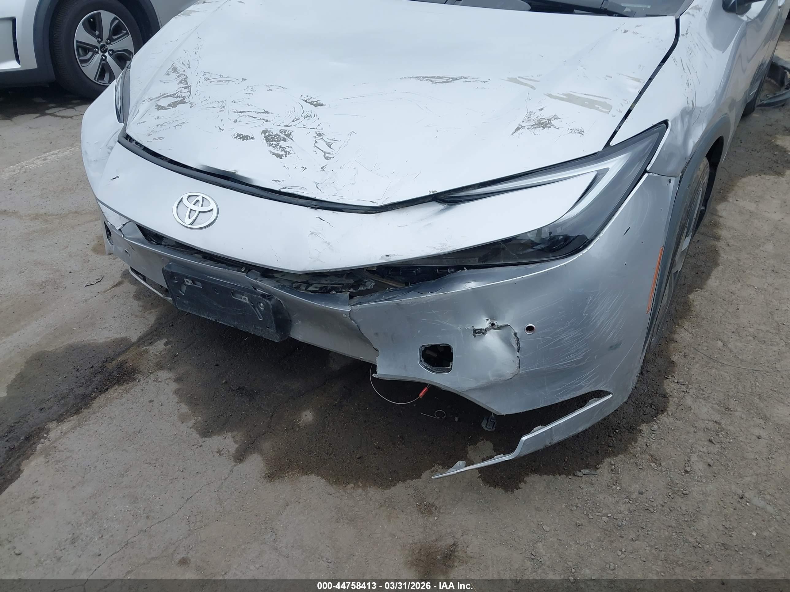 TOYOTA PRIUS image 6