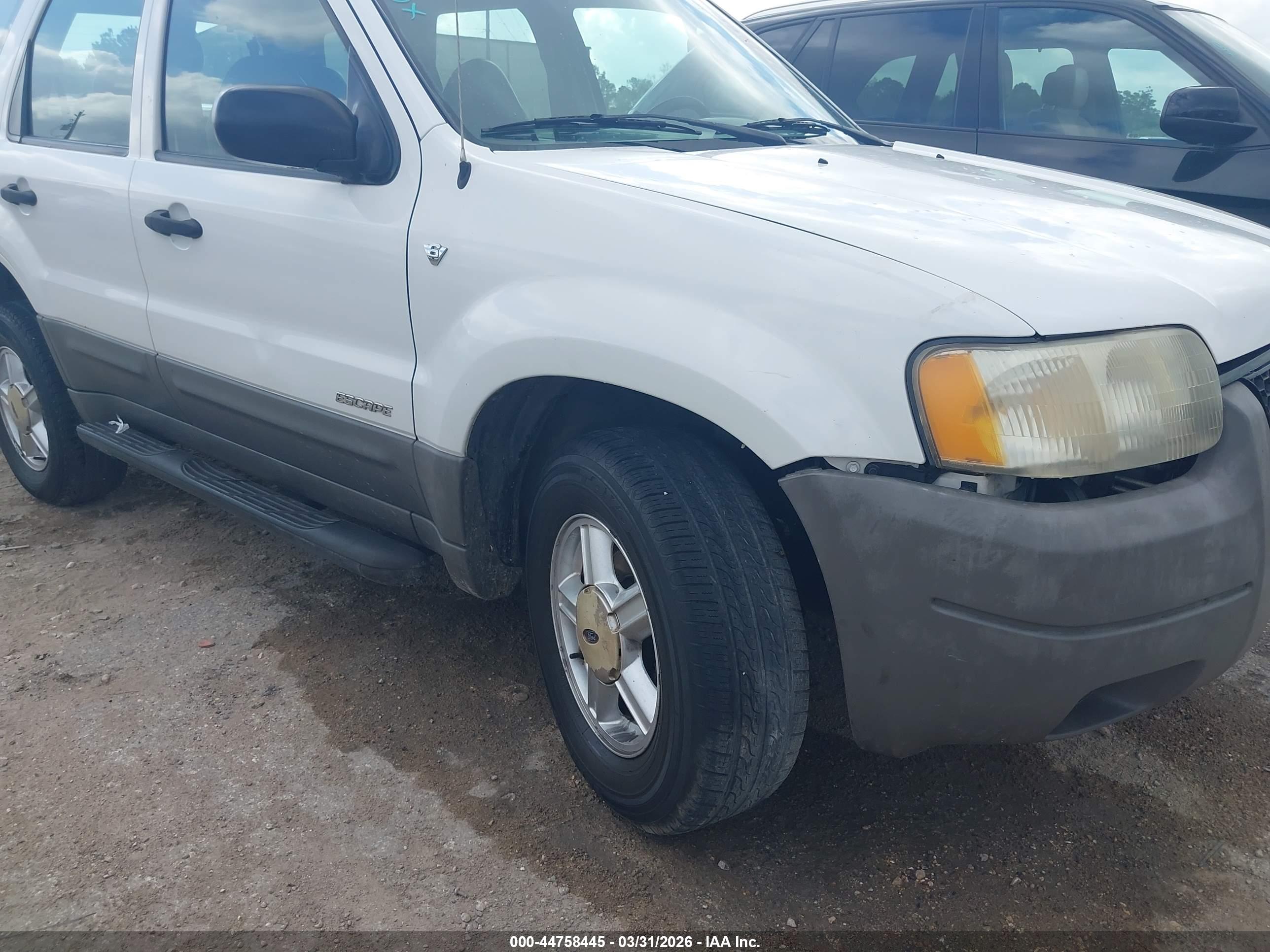 FORD ESCAPE image 6