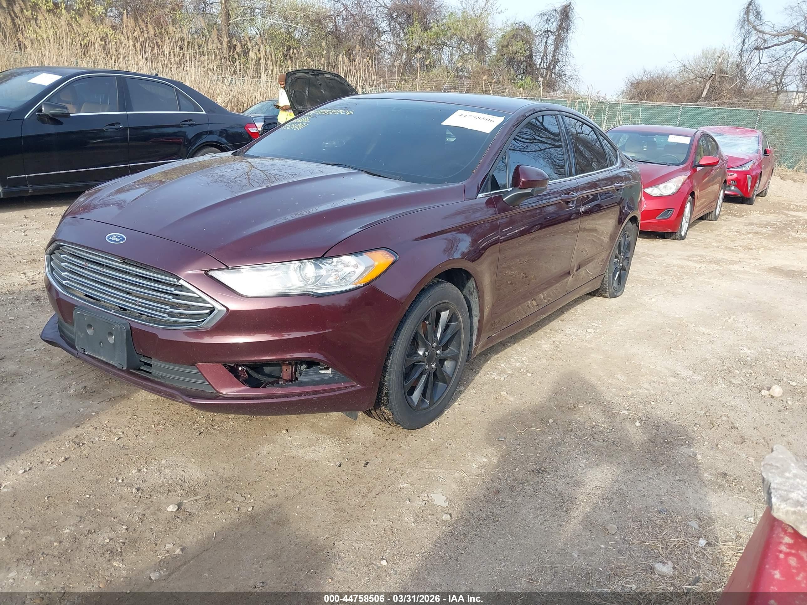 FORD FUSION image 2