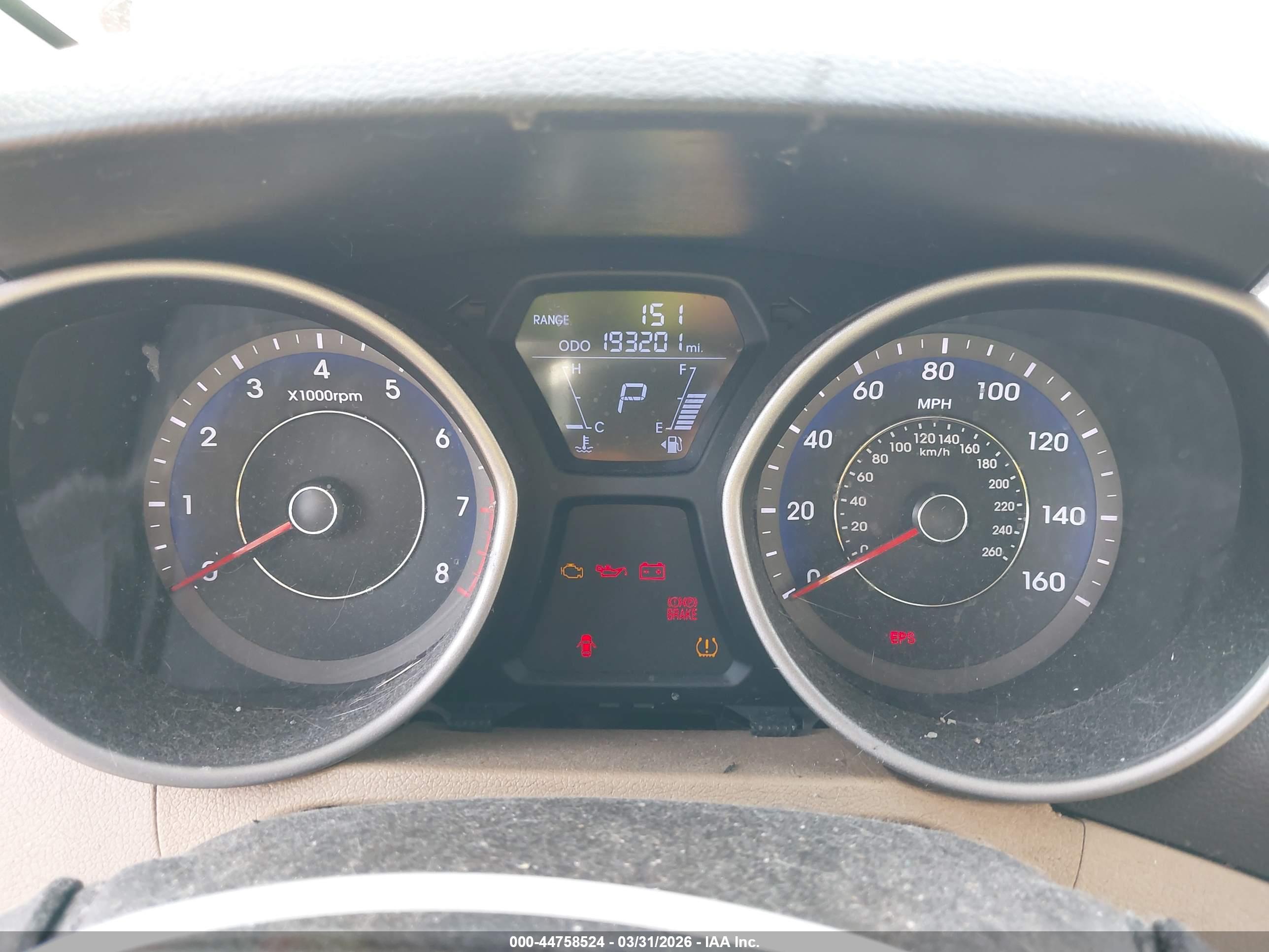 HYUNDAI ELANTRA image 7