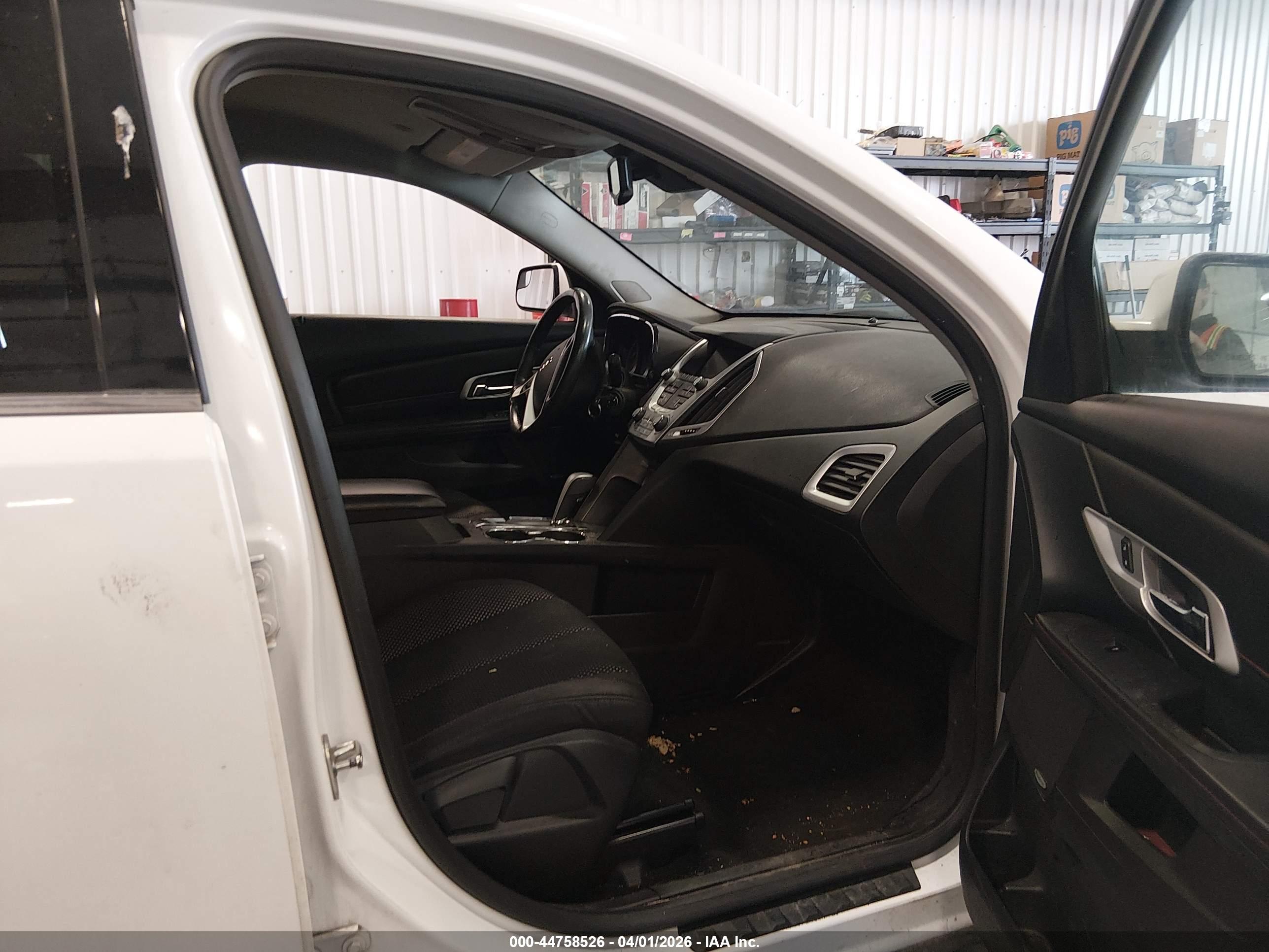 GMC TERRAIN image 5