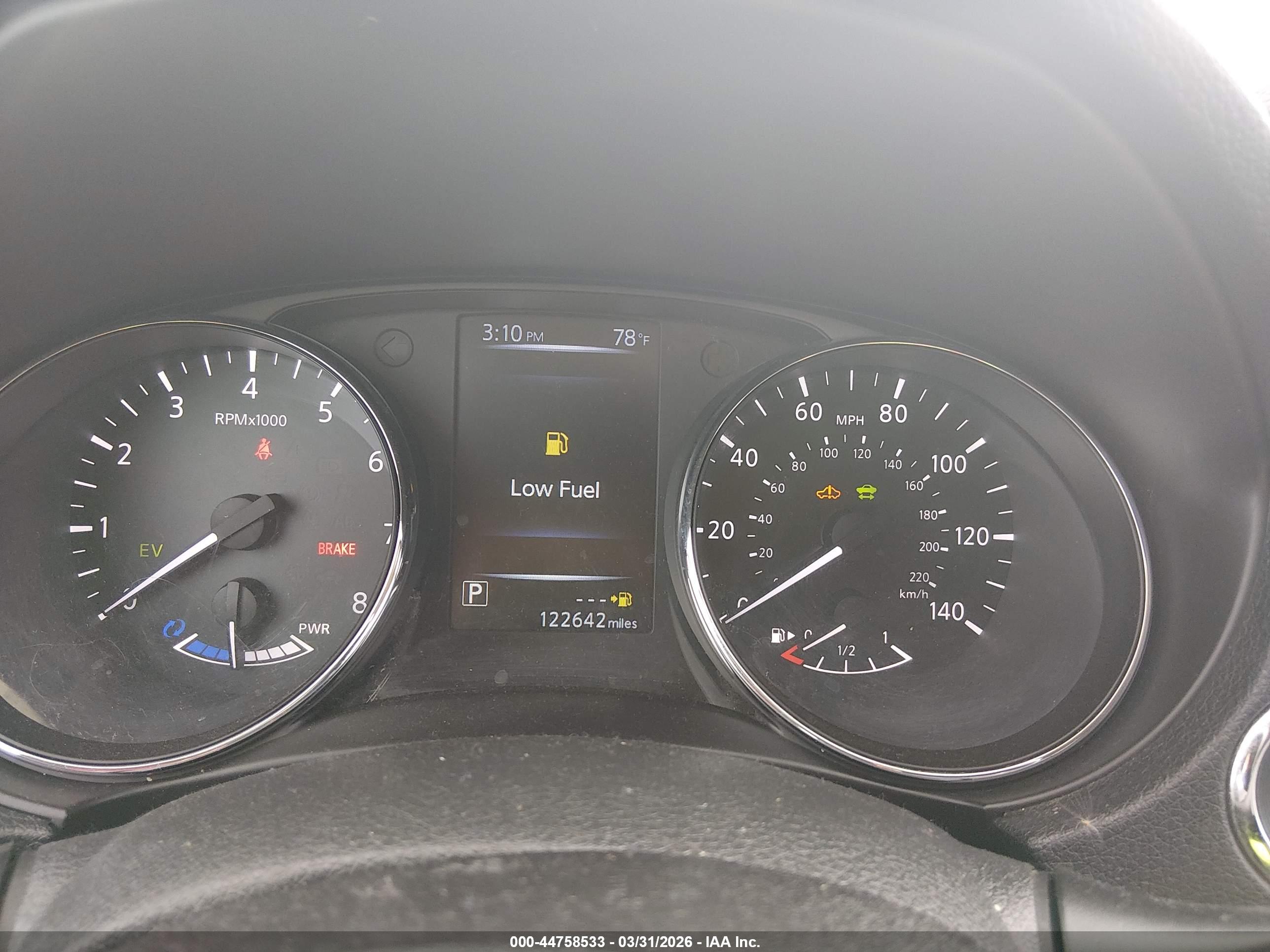 NISSAN ROGUE image 7