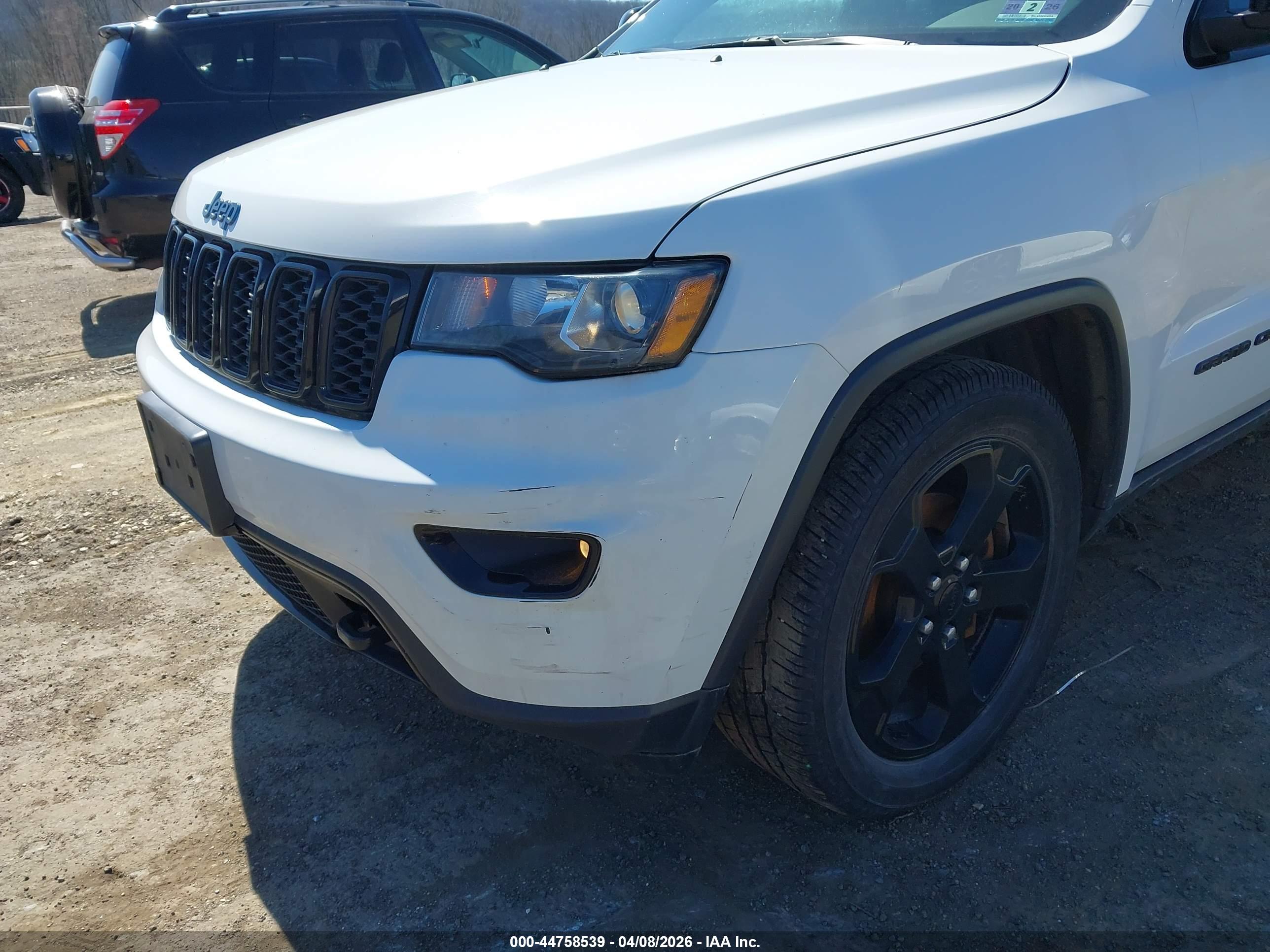 JEEP GRAND image 6
