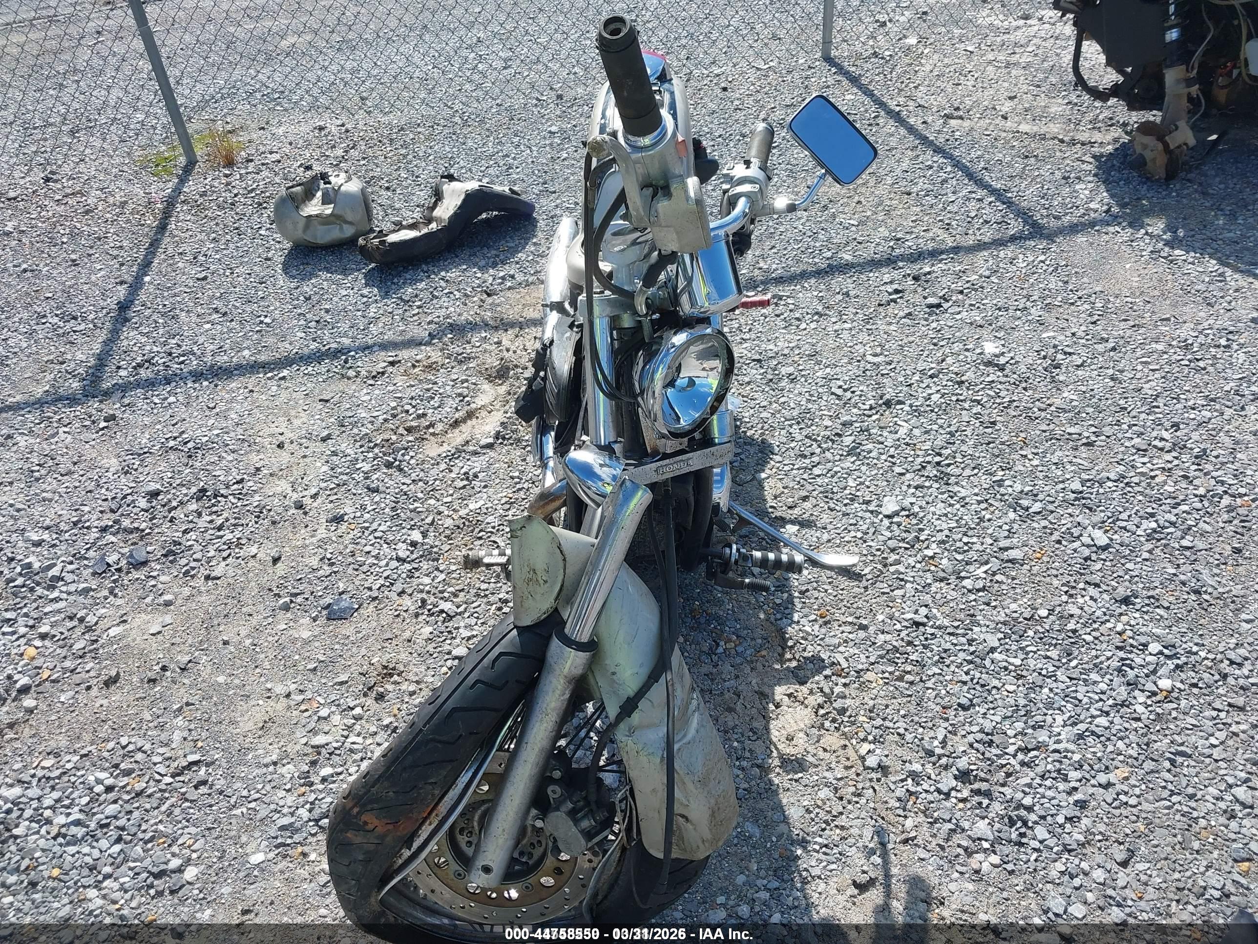 HONDA VT600 image 5