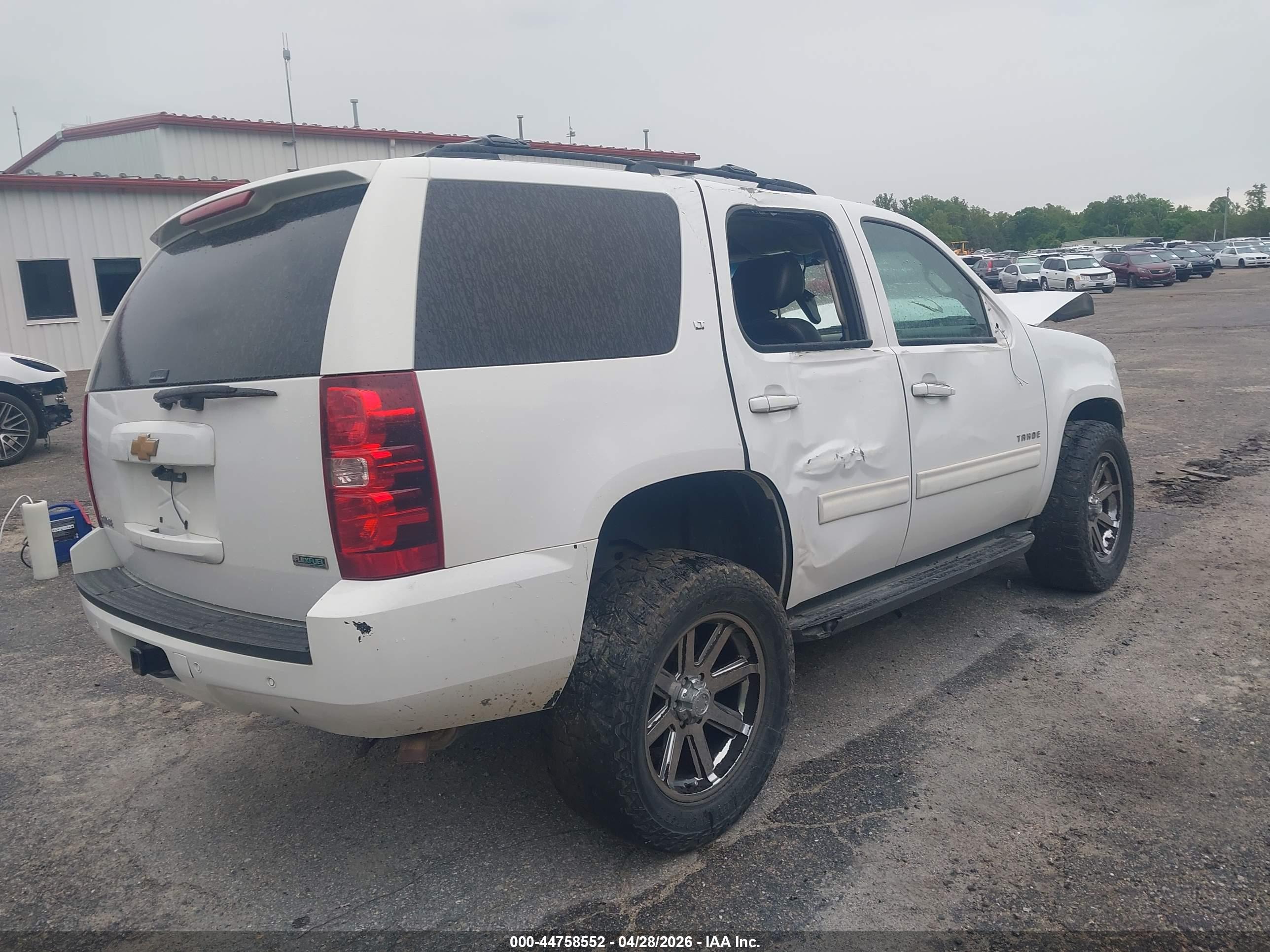 CHEVROLET TAHOE image 4