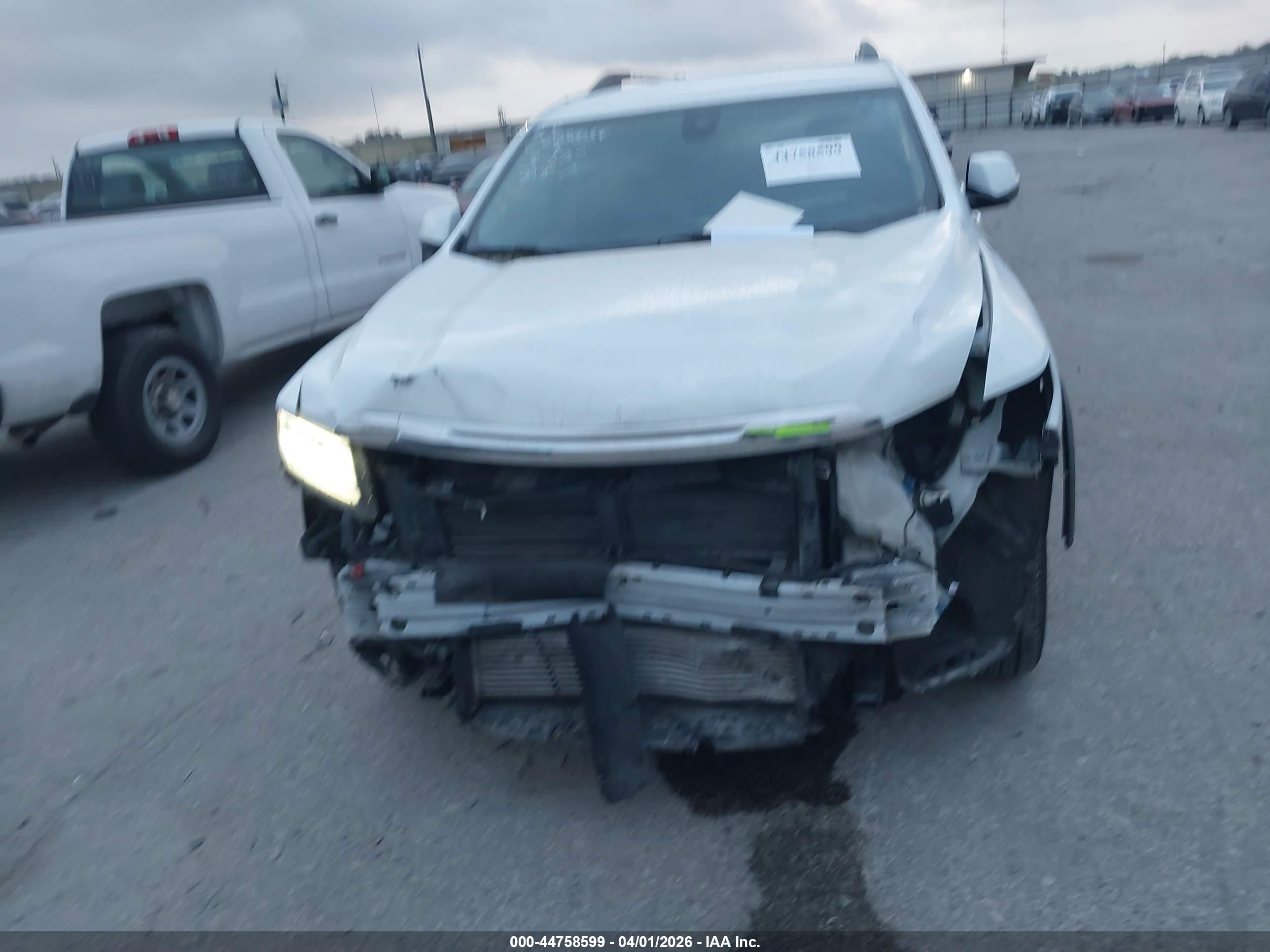 GMC ACADIA image 6