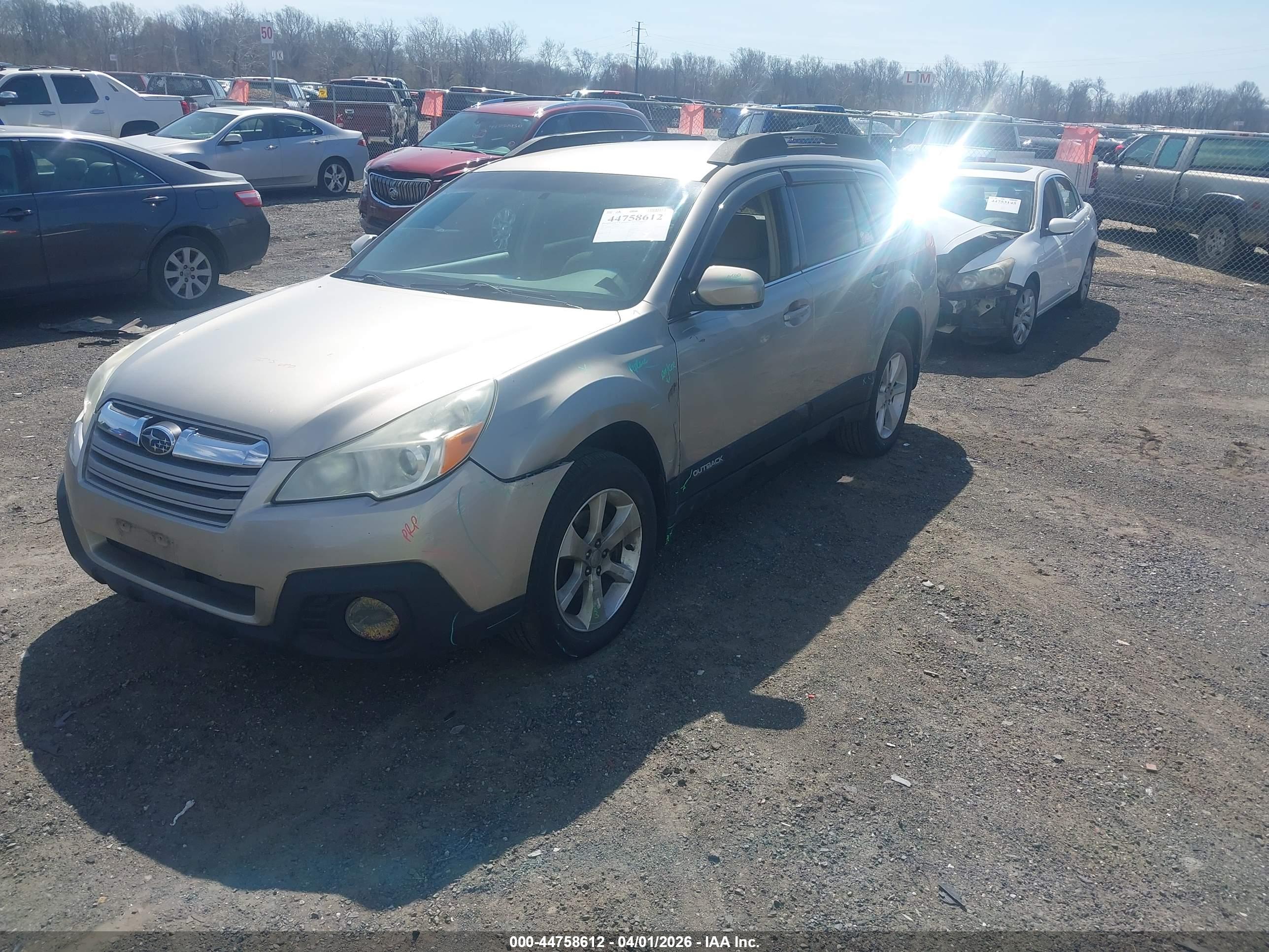 SUBARU OUTBACK image 2