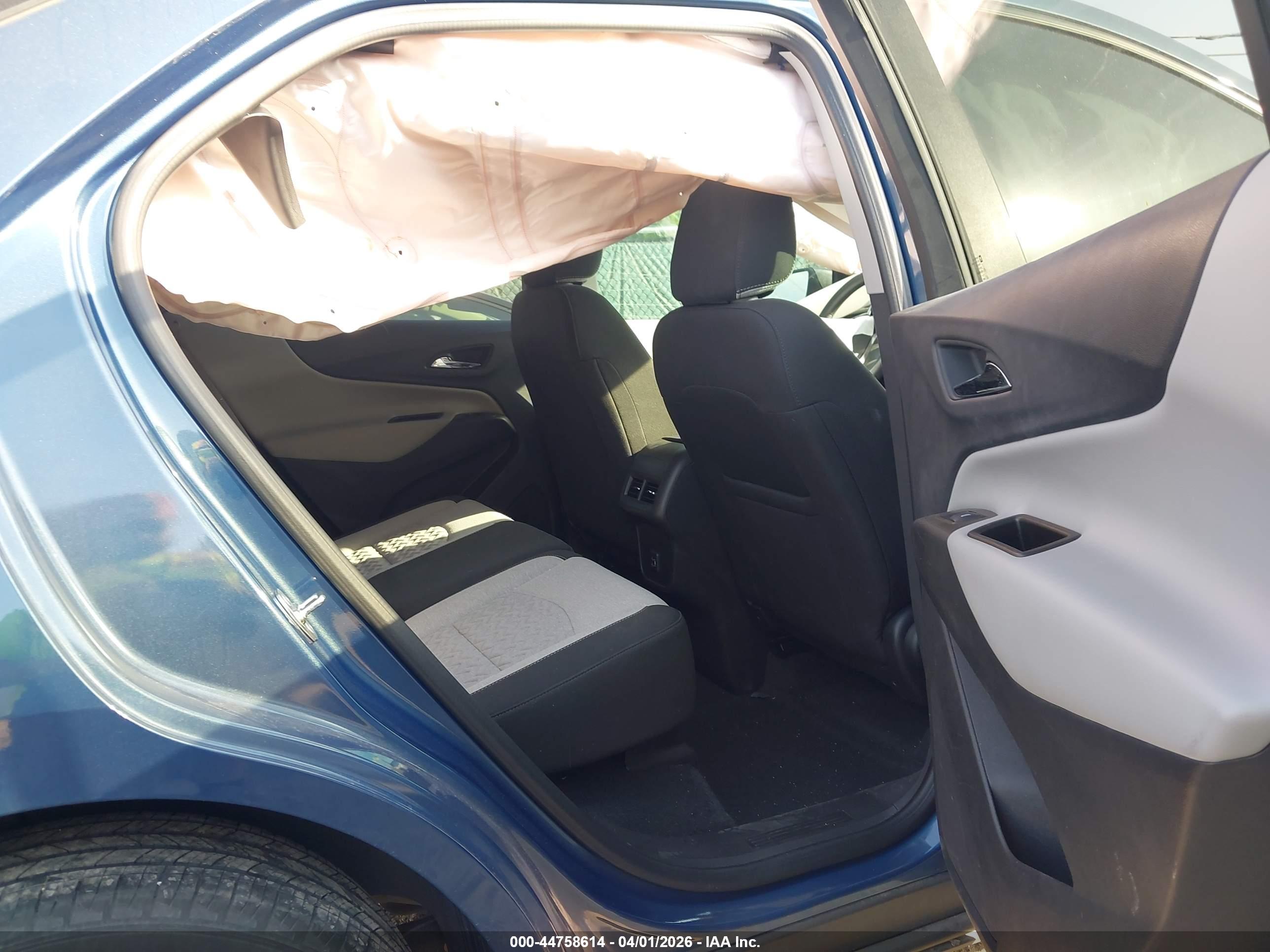 CHEVROLET EQUINOX image 8