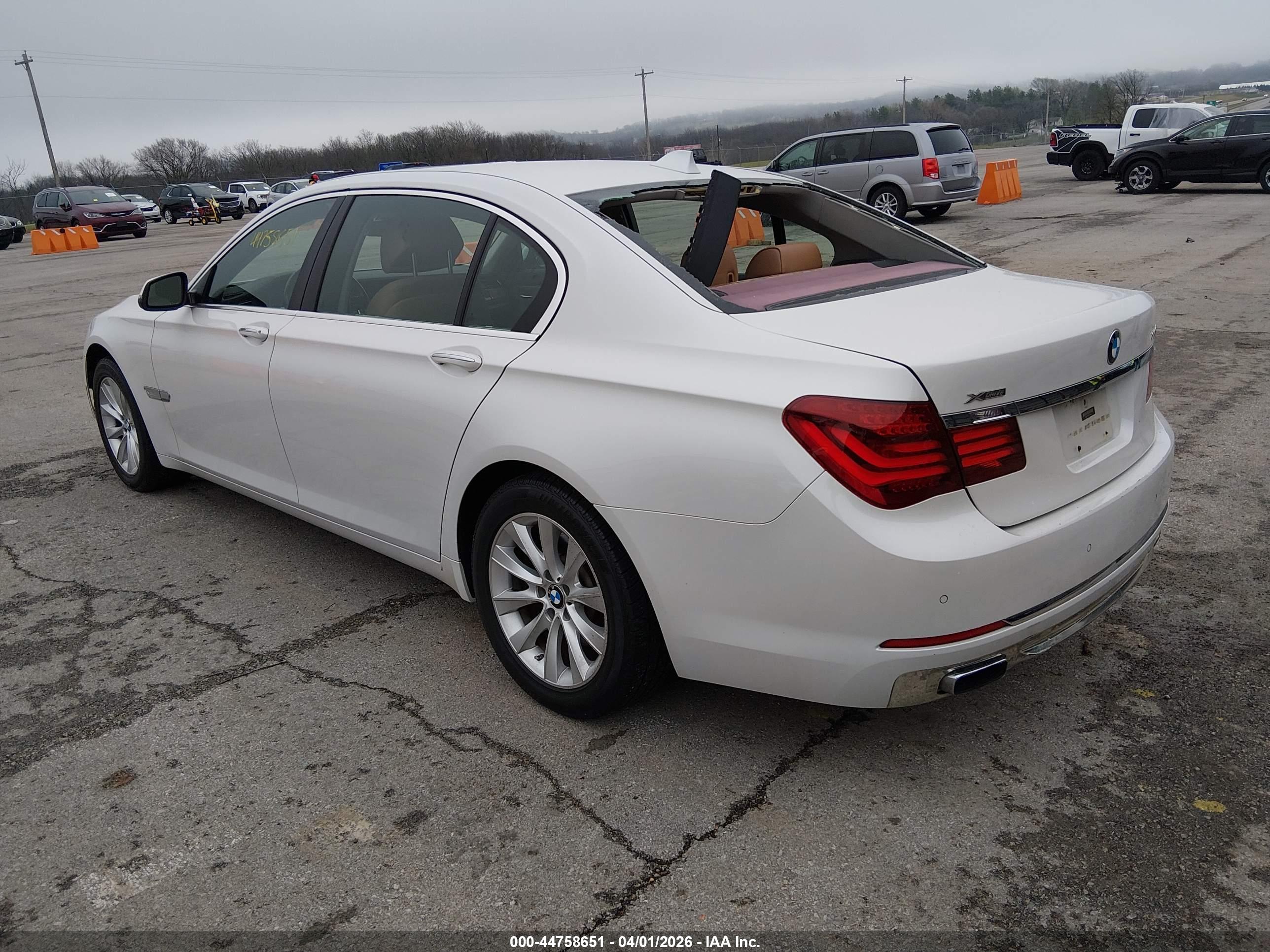 BMW 740LI image 3