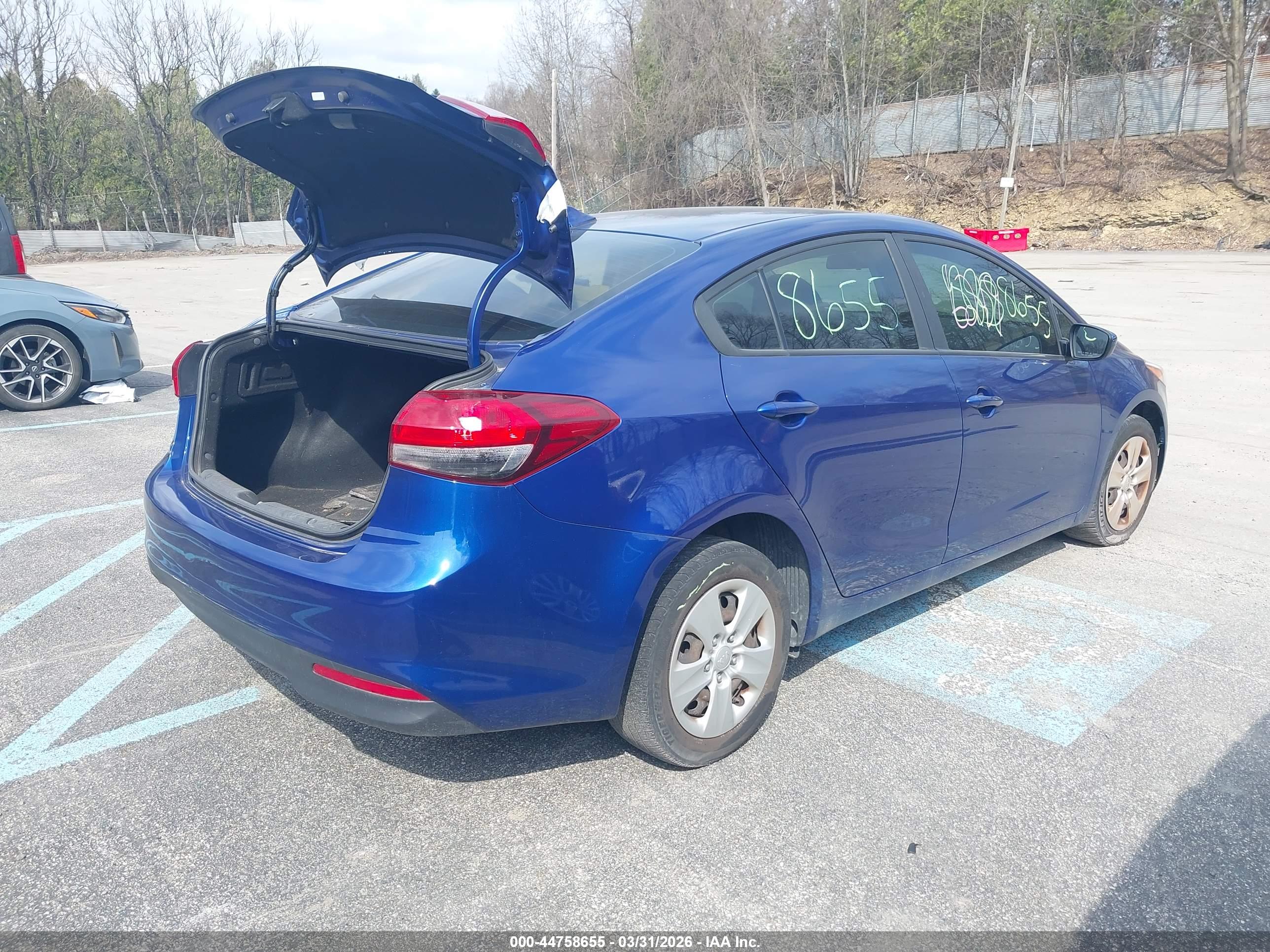 KIA FORTE image 4