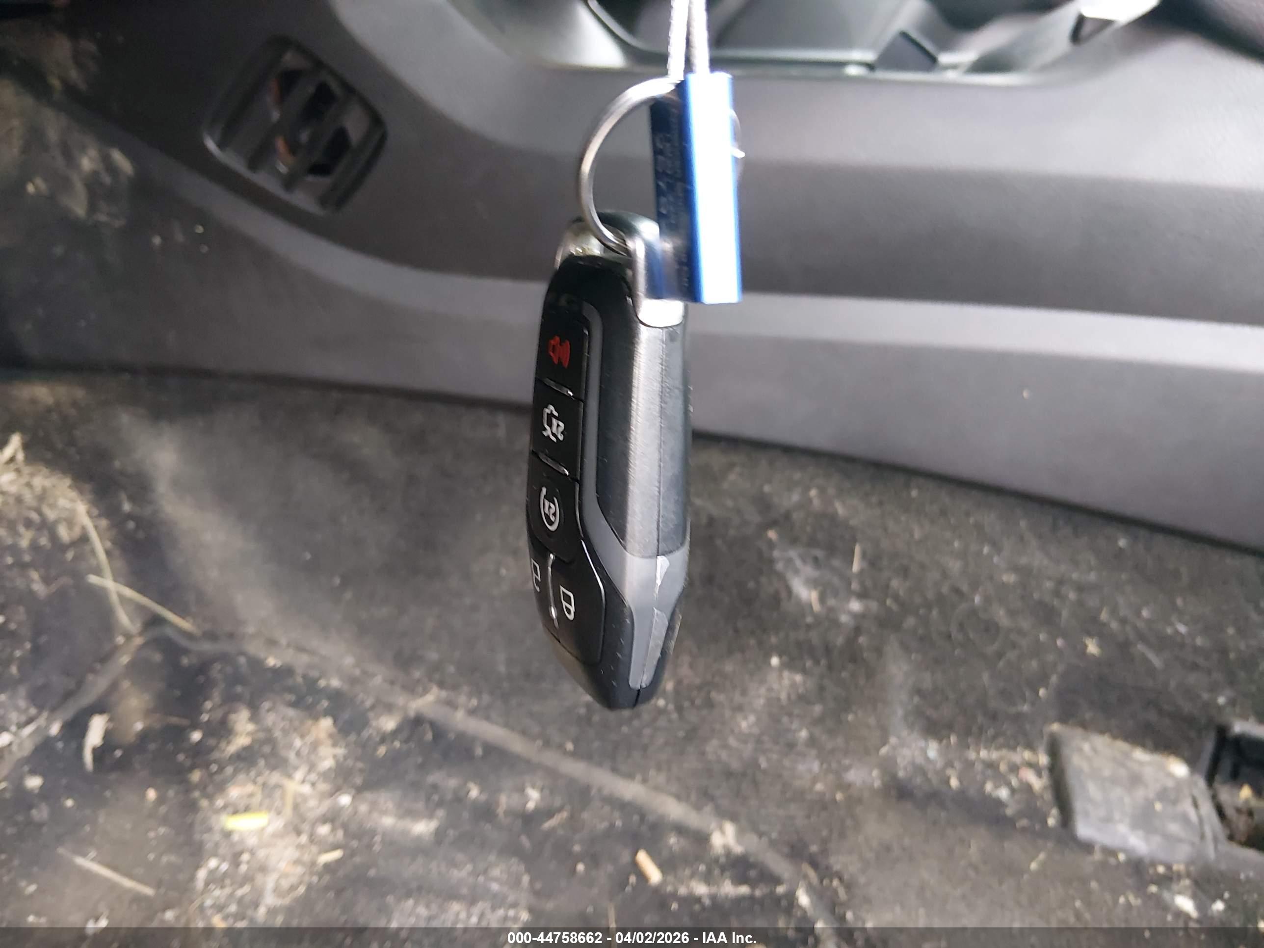 FORD FUSION image 11