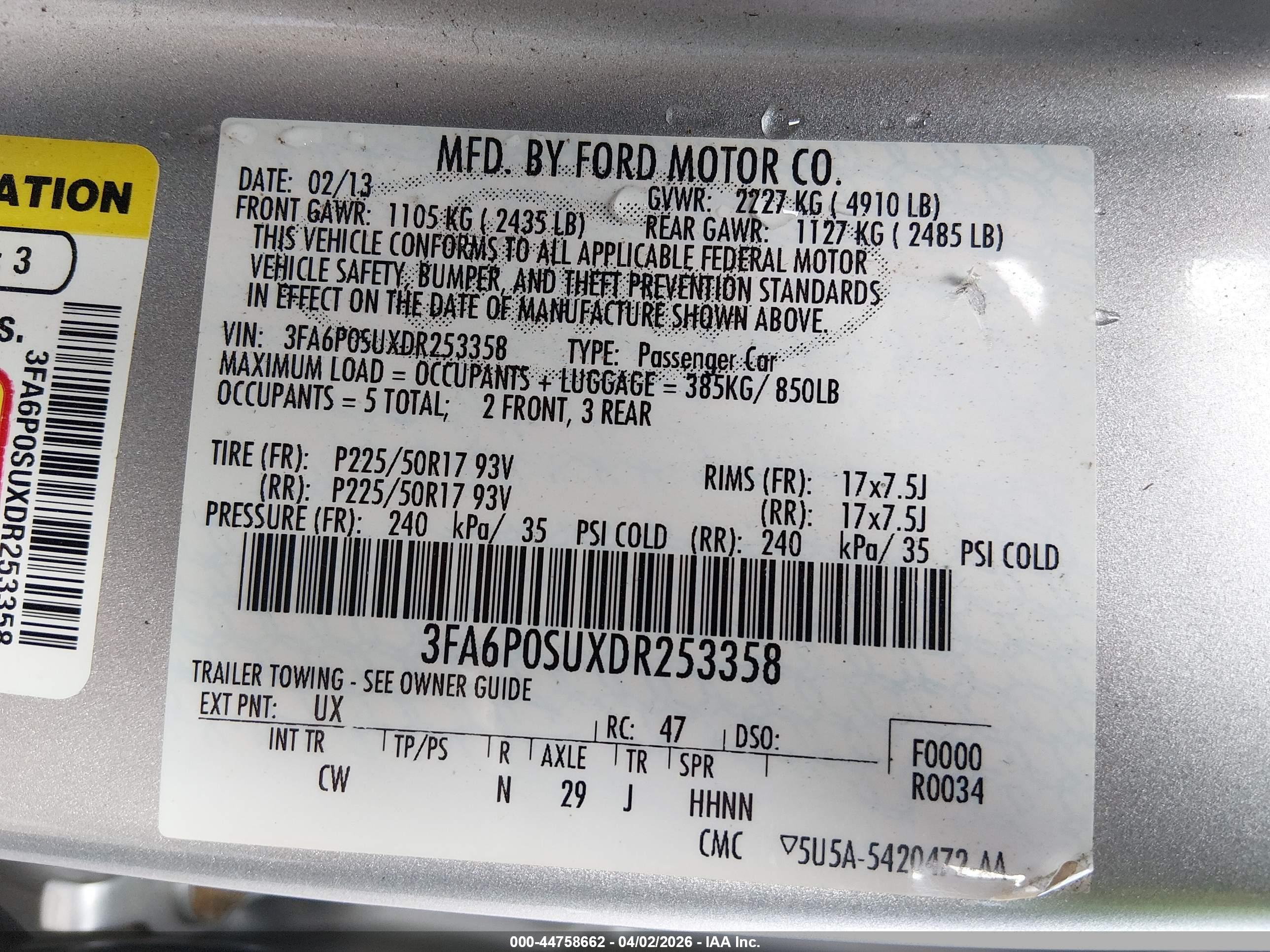 FORD FUSION image 9