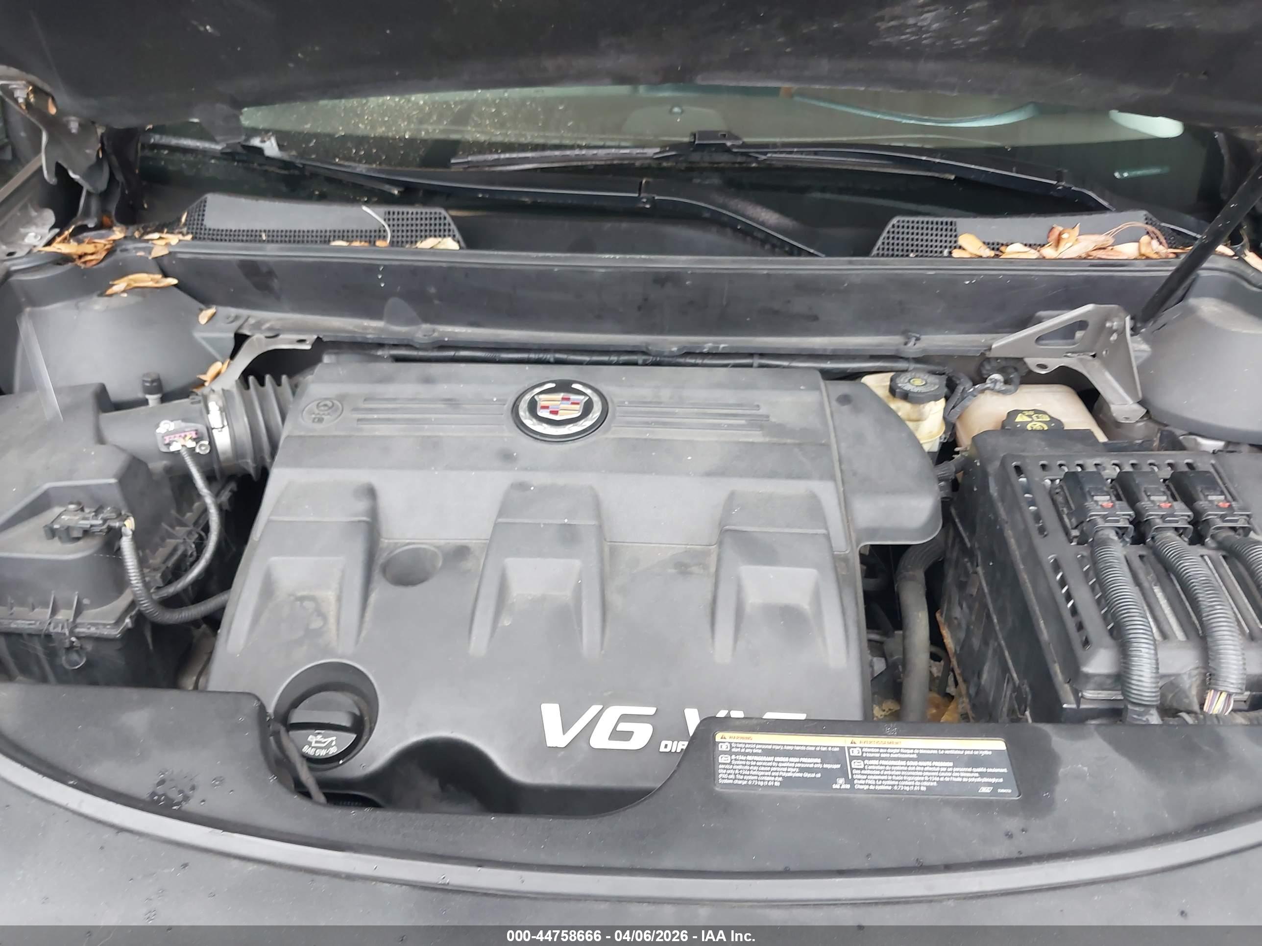 CADILLAC SRX image 10