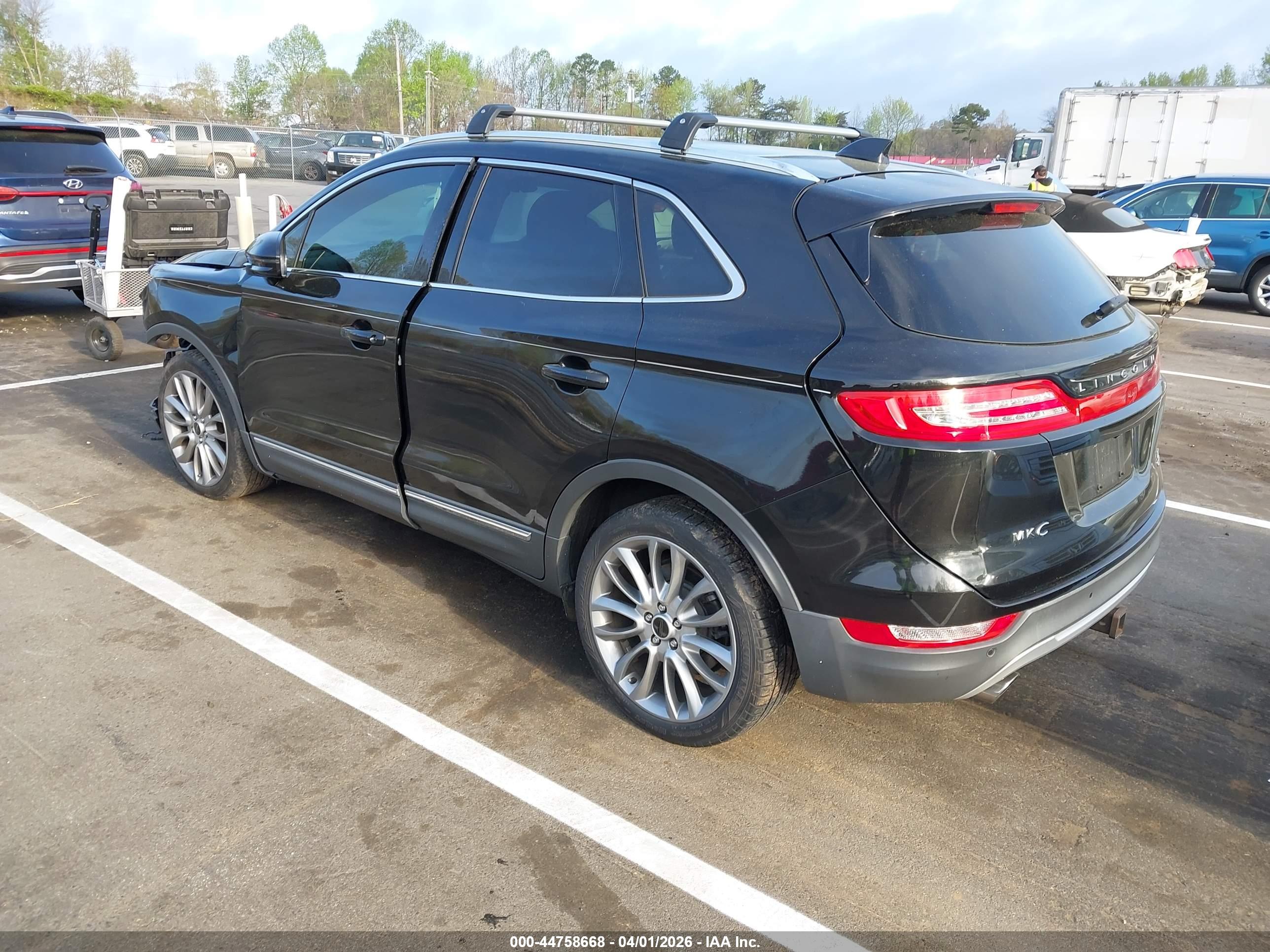 LINCOLN MKC image 3