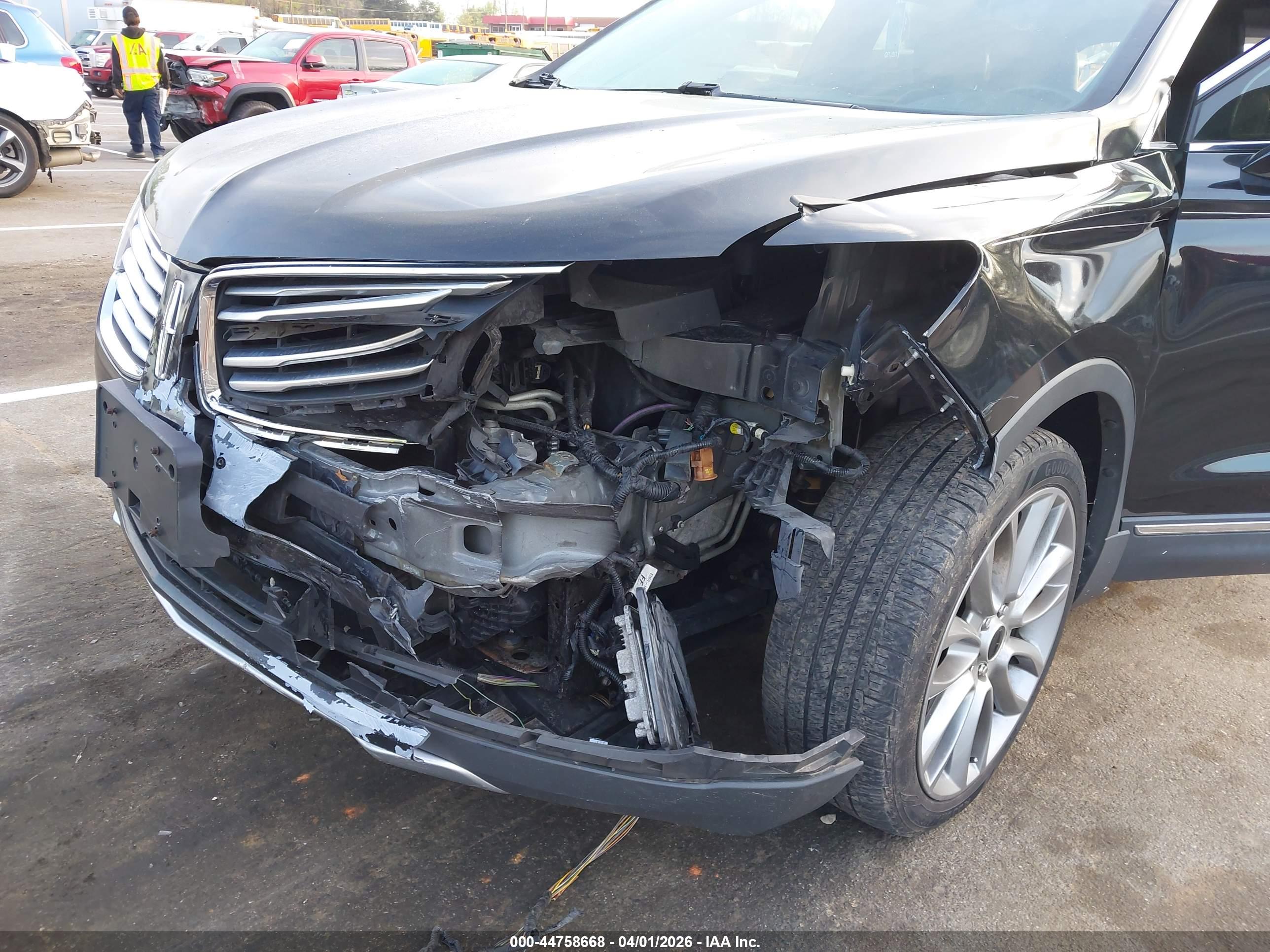 LINCOLN MKC image 6
