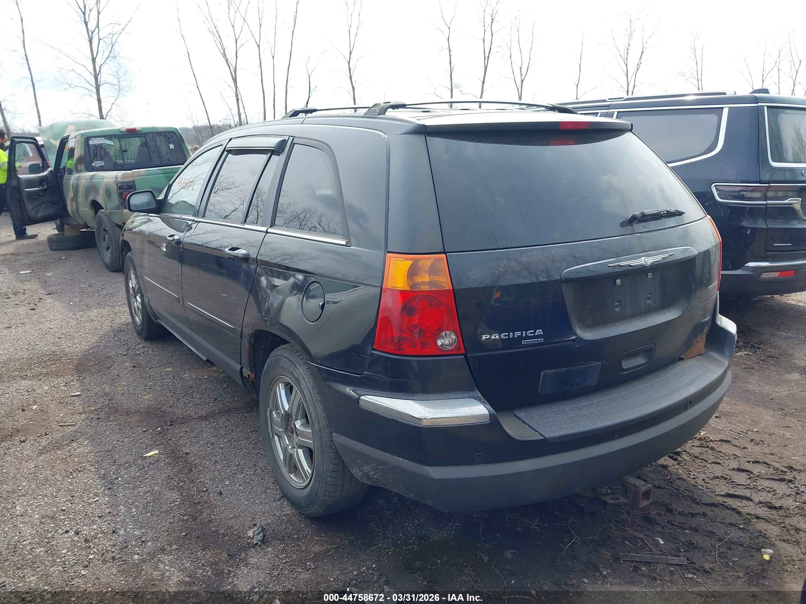 CHRYSLER PACIFICA image 3