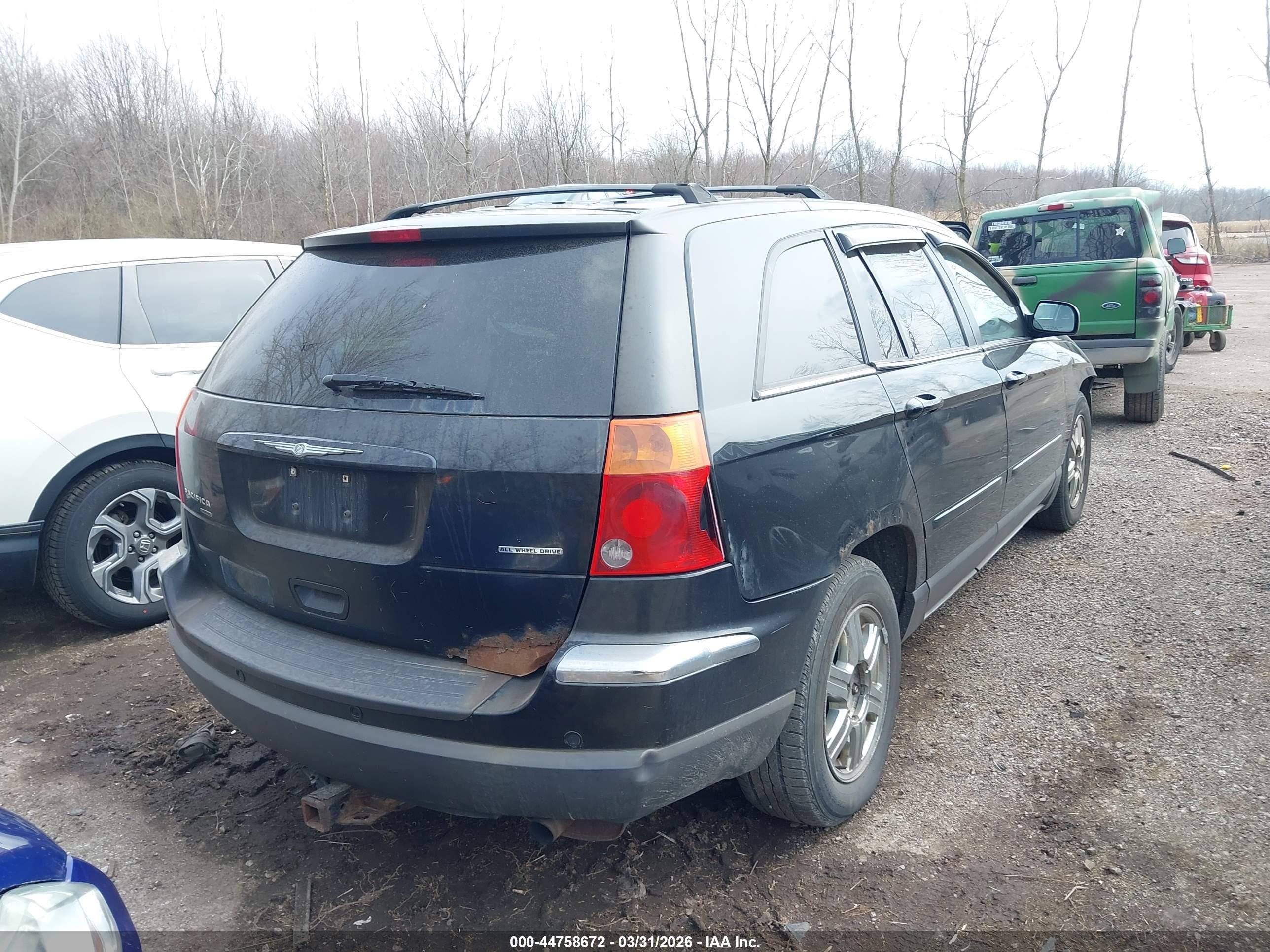 CHRYSLER PACIFICA image 4