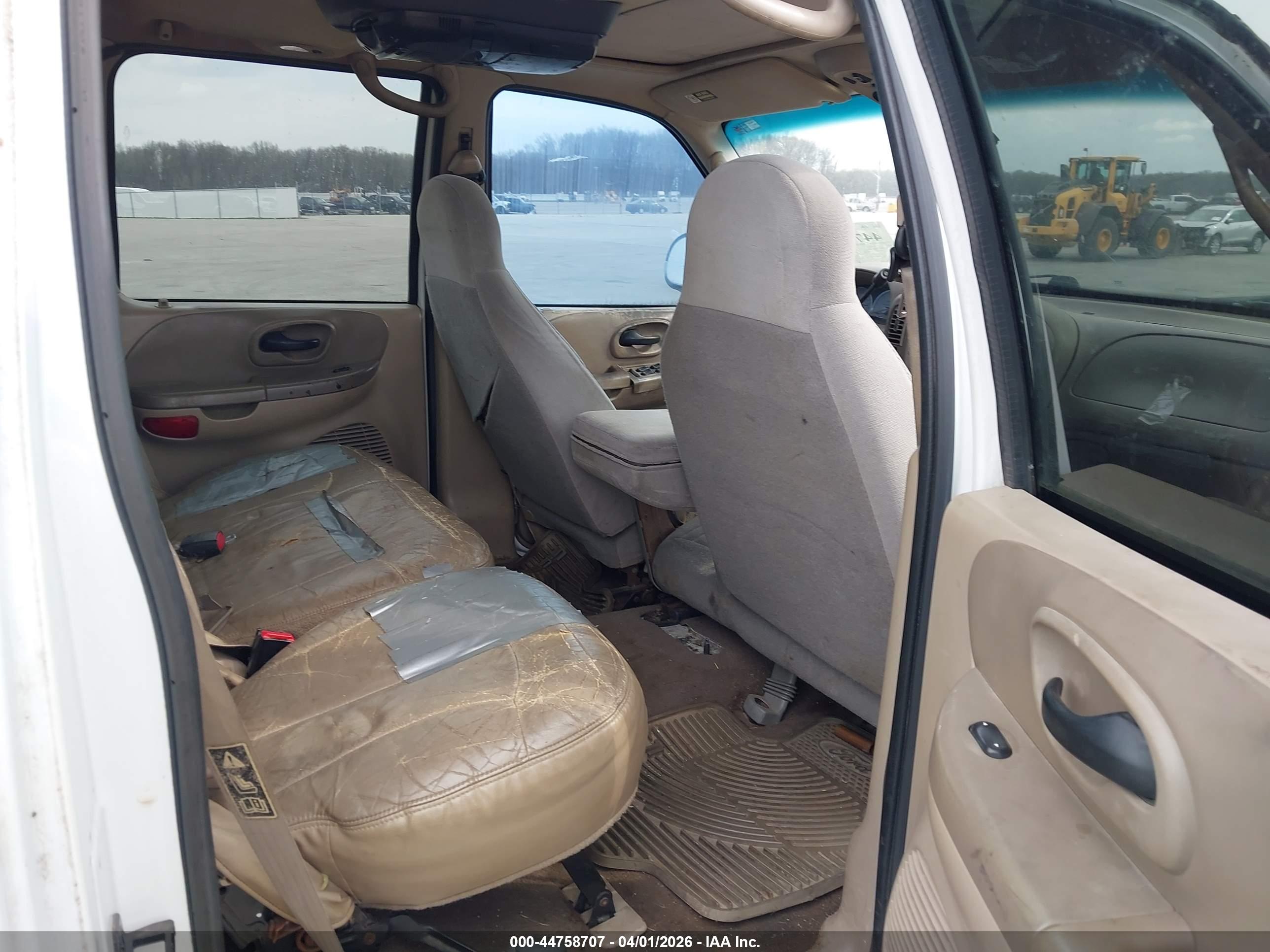 FORD F-150 image 8