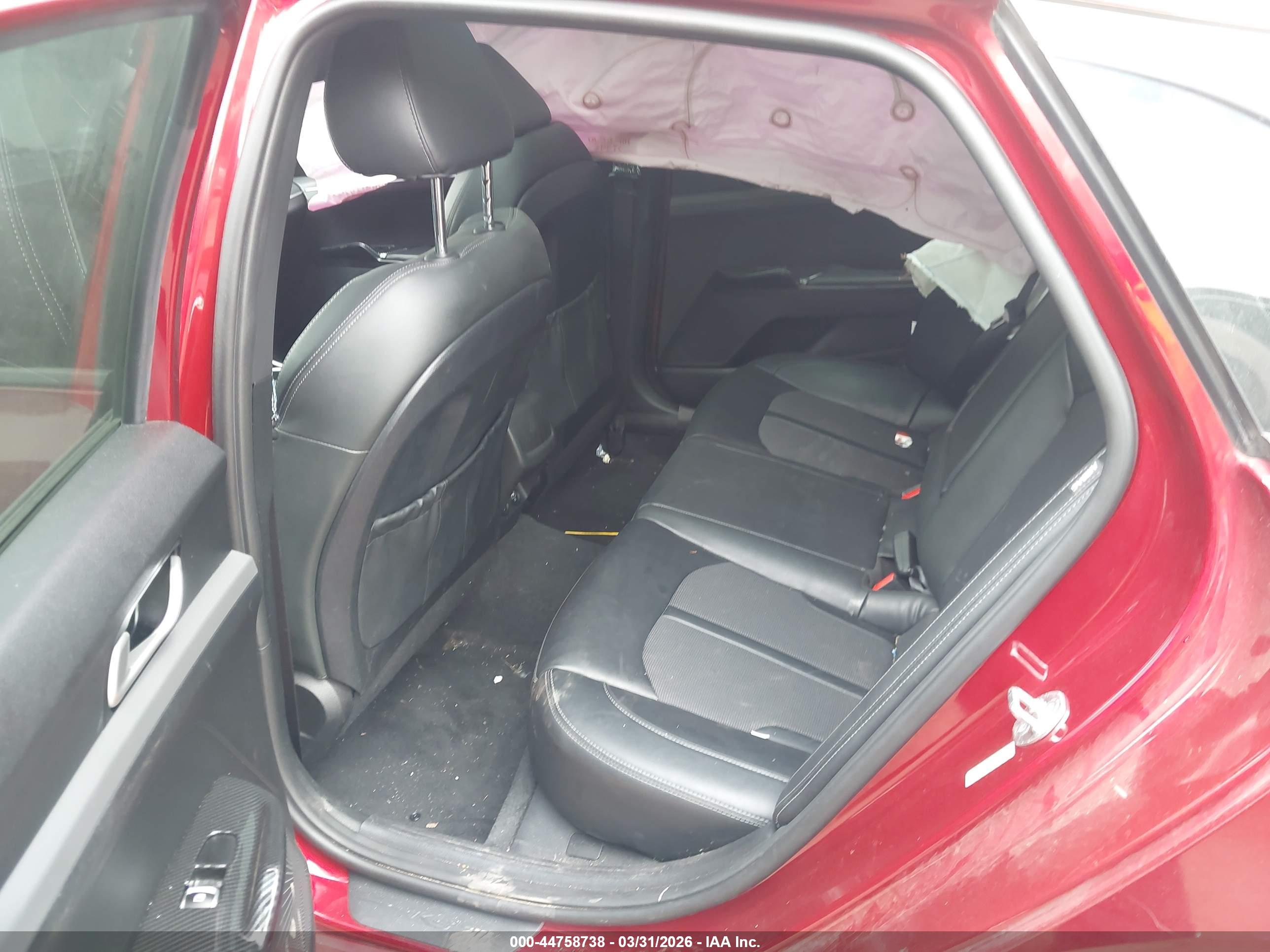 KIA K5 image 8