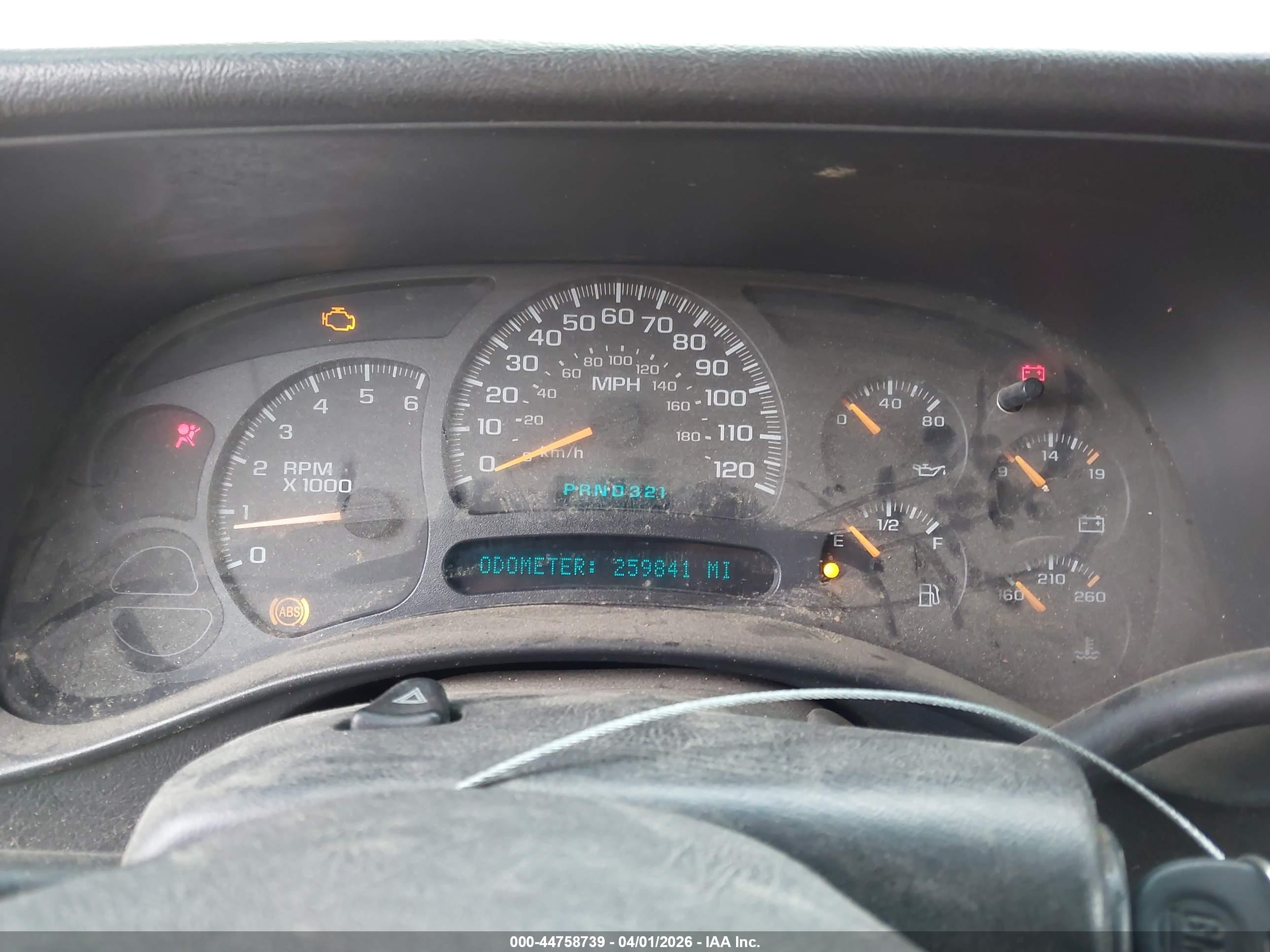 CHEVROLET SILVERADO image 7