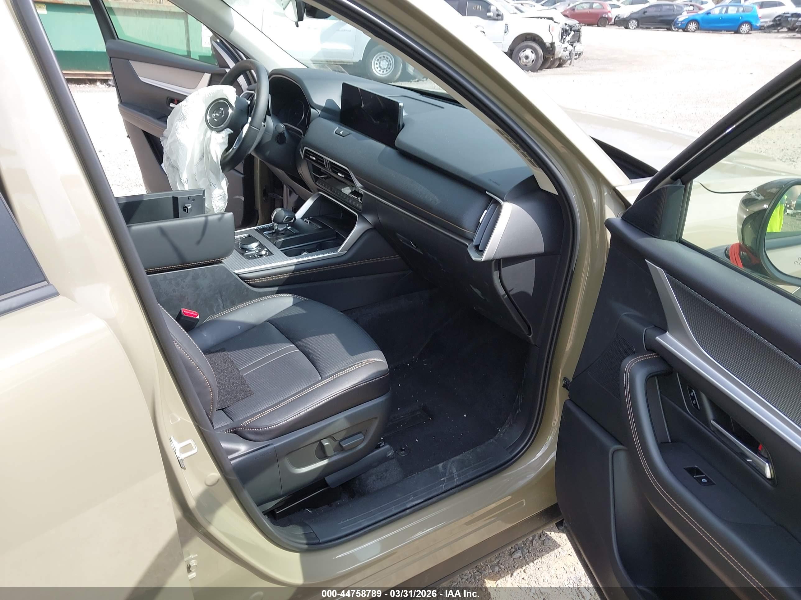 MAZDA CX-70 image 5