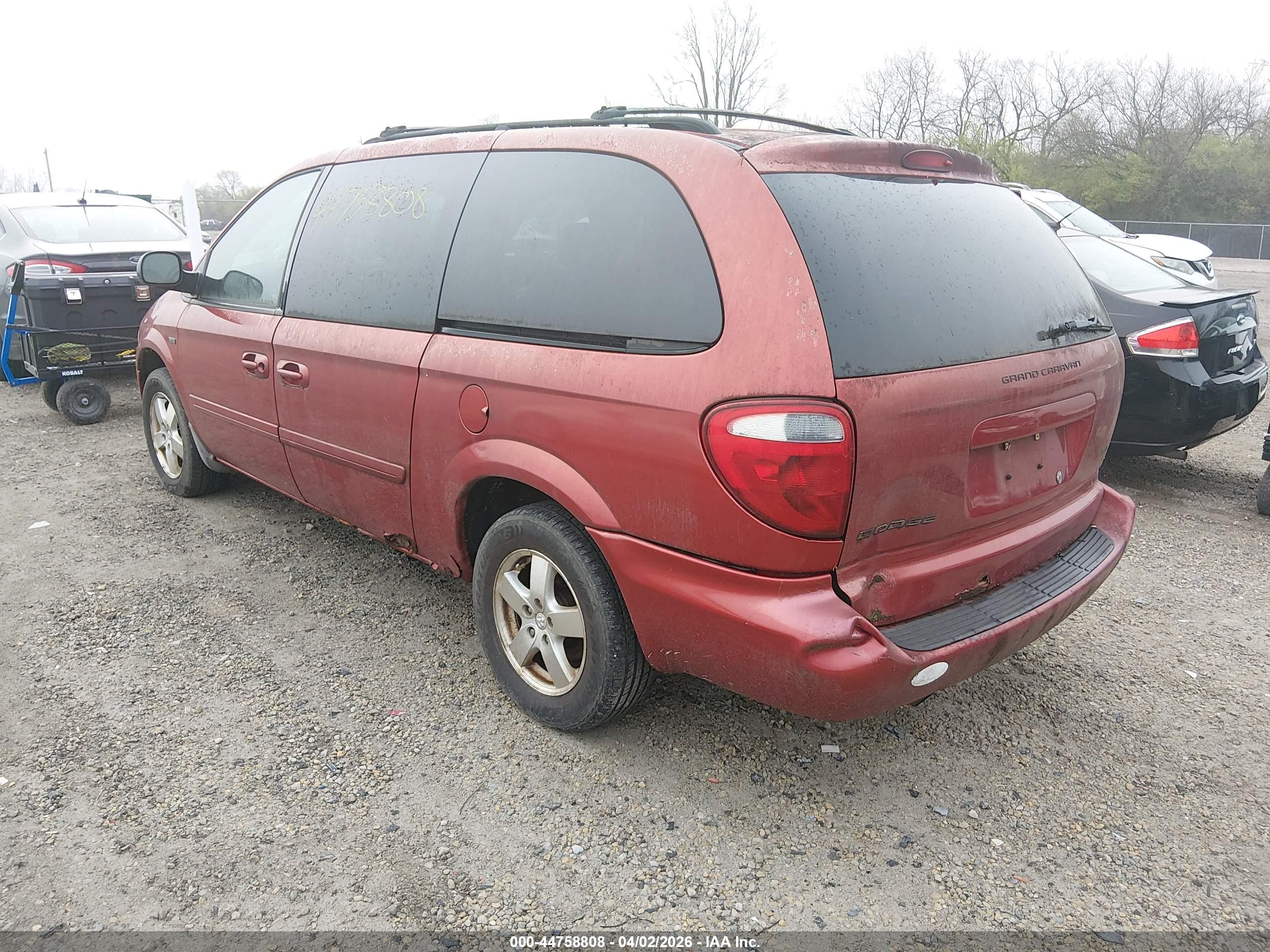 DODGE GRAND image 3