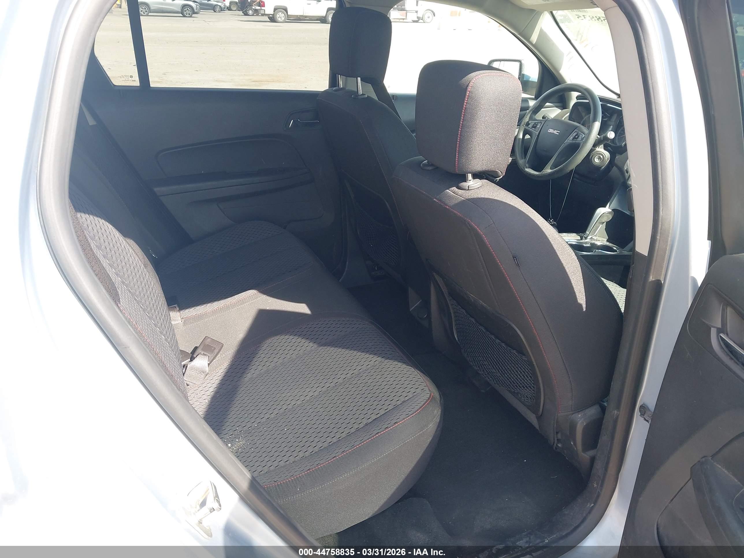 GMC TERRAIN image 8
