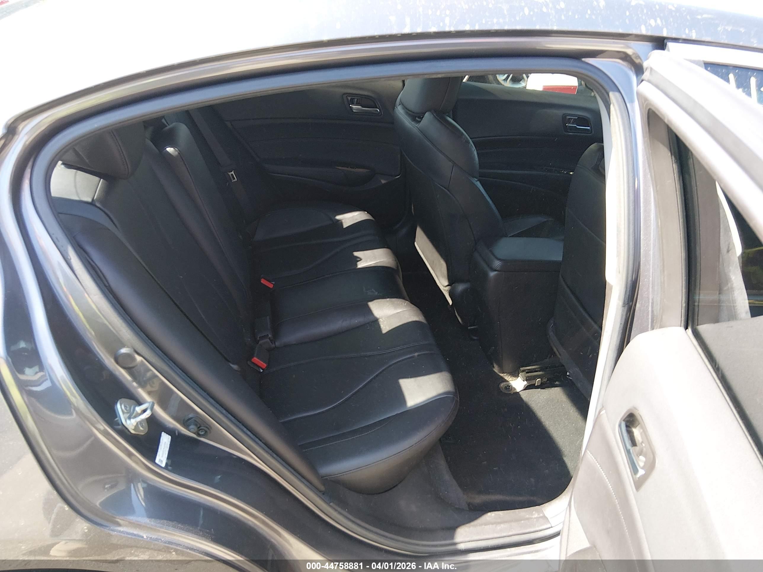 ACURA ILX image 8