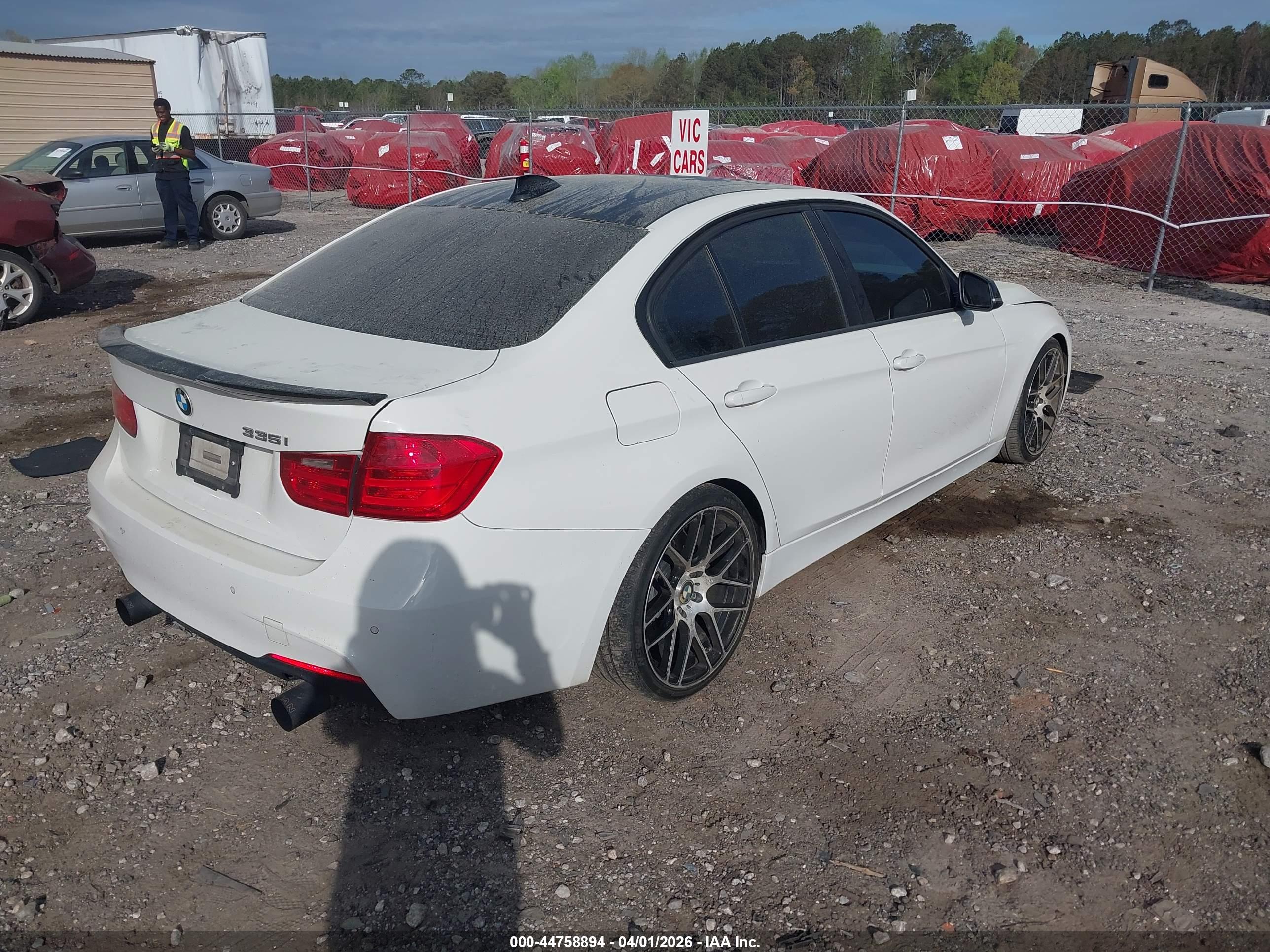 BMW 335I image 4