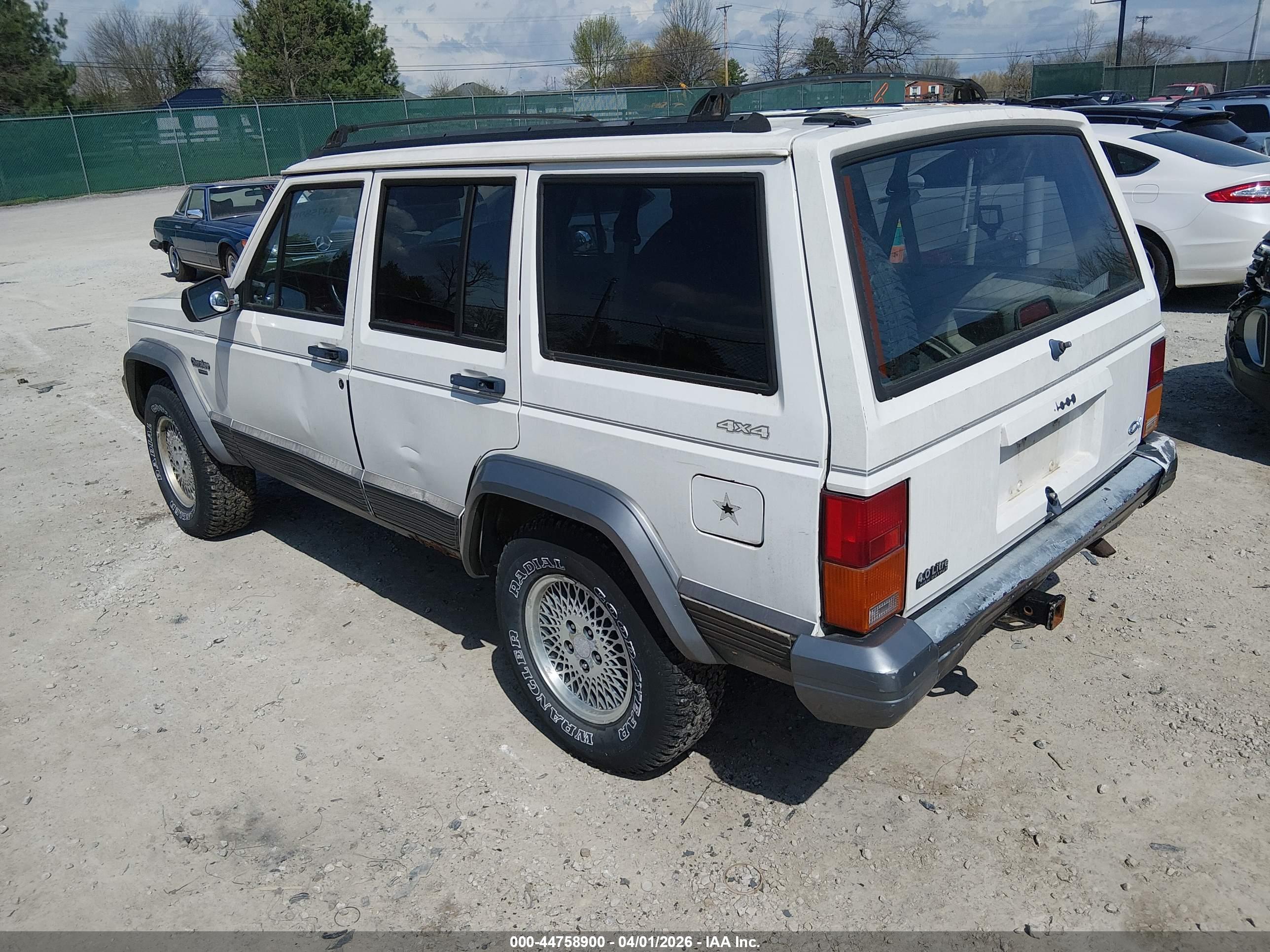 JEEP CHEROKEE image 3