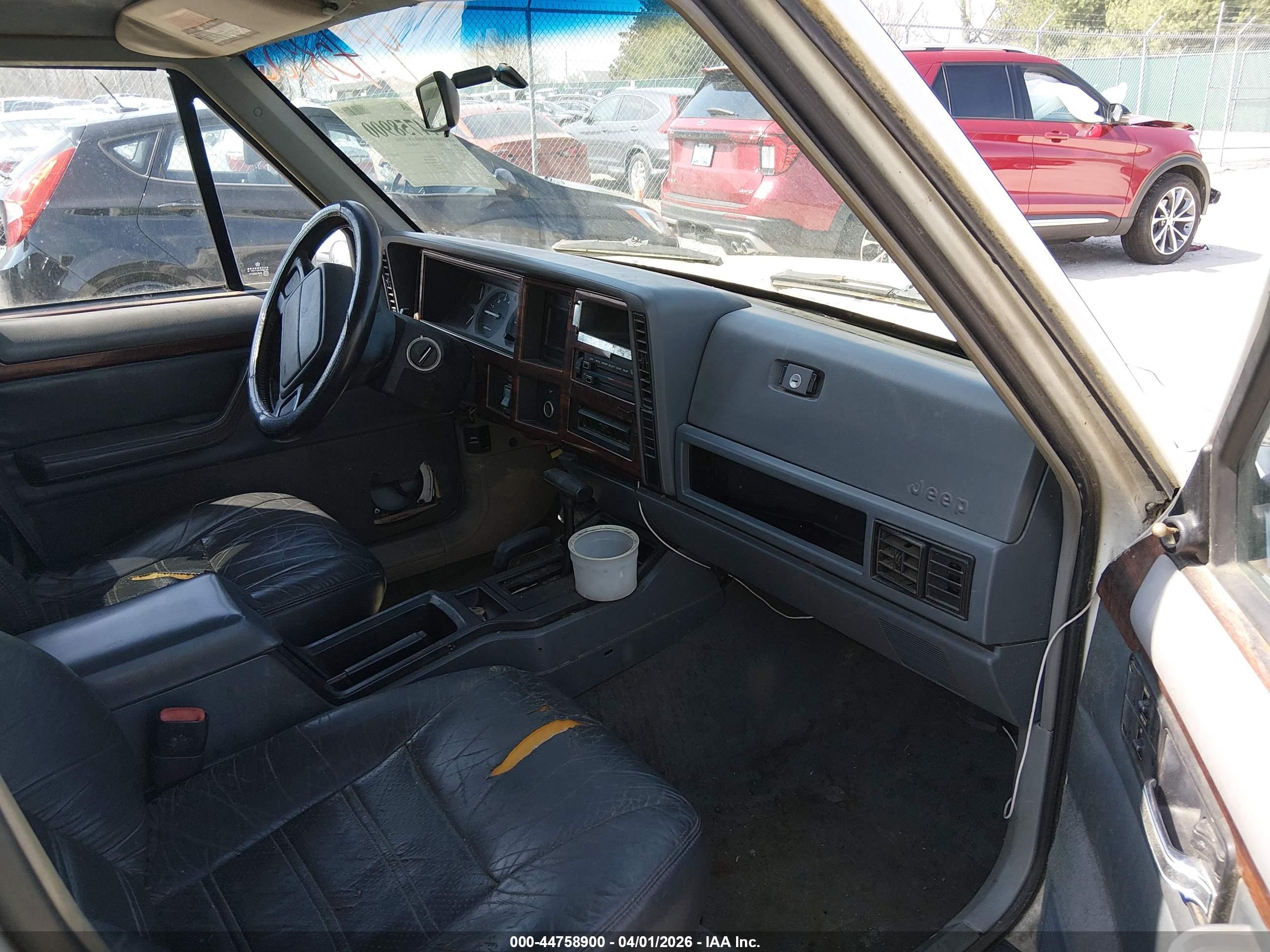 JEEP CHEROKEE image 5