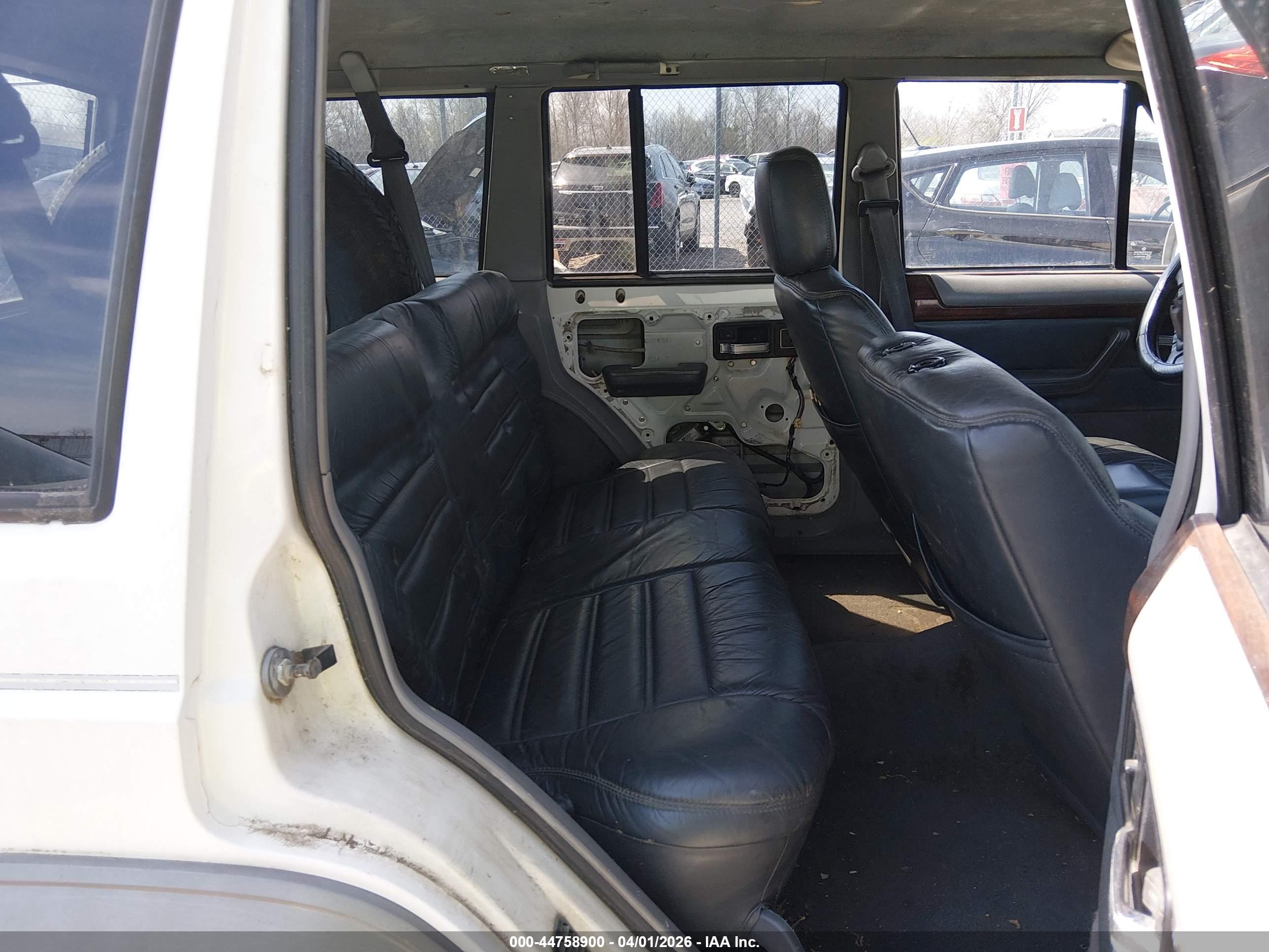 JEEP CHEROKEE image 8