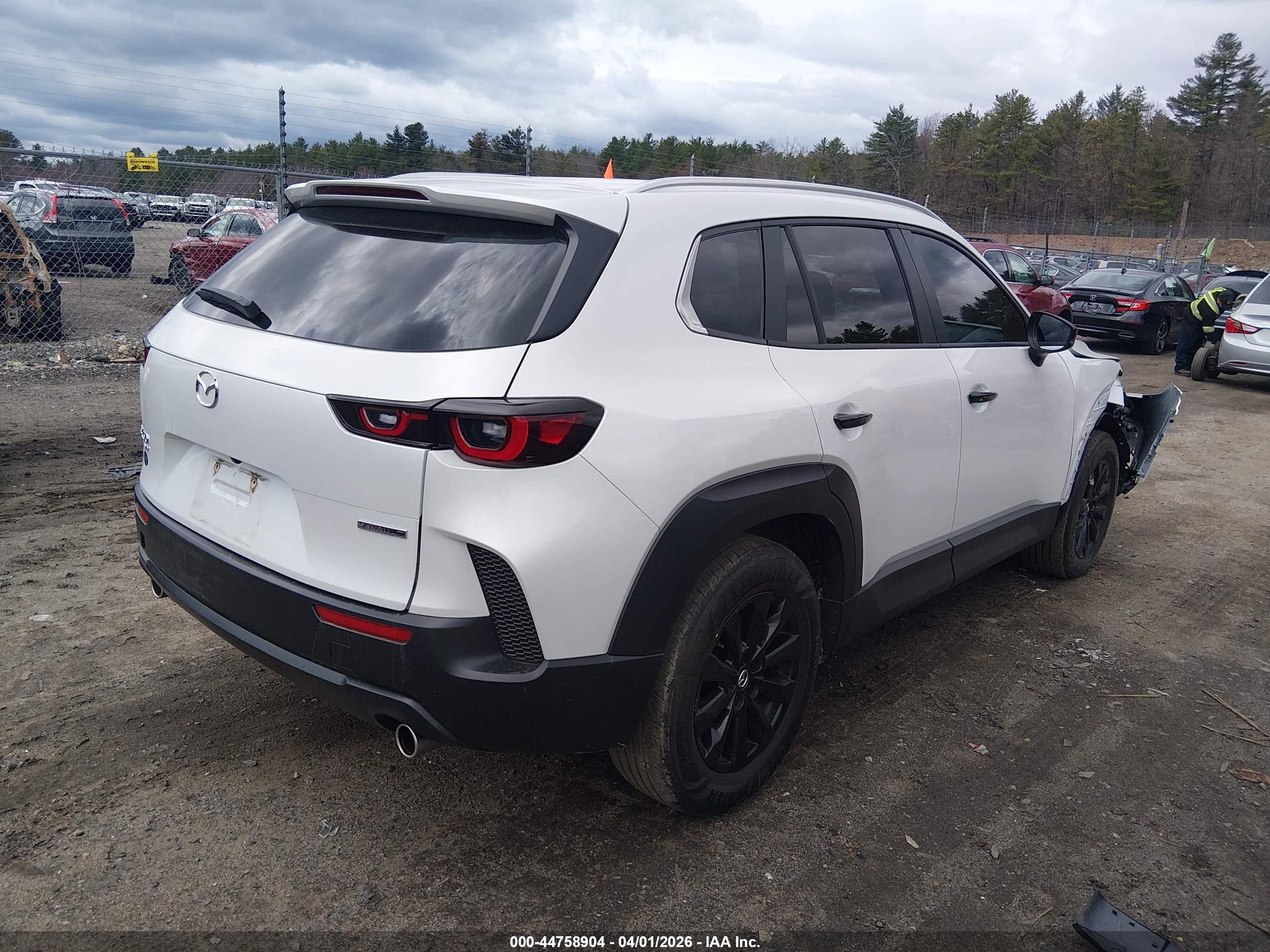 MAZDA CX-50 image 4