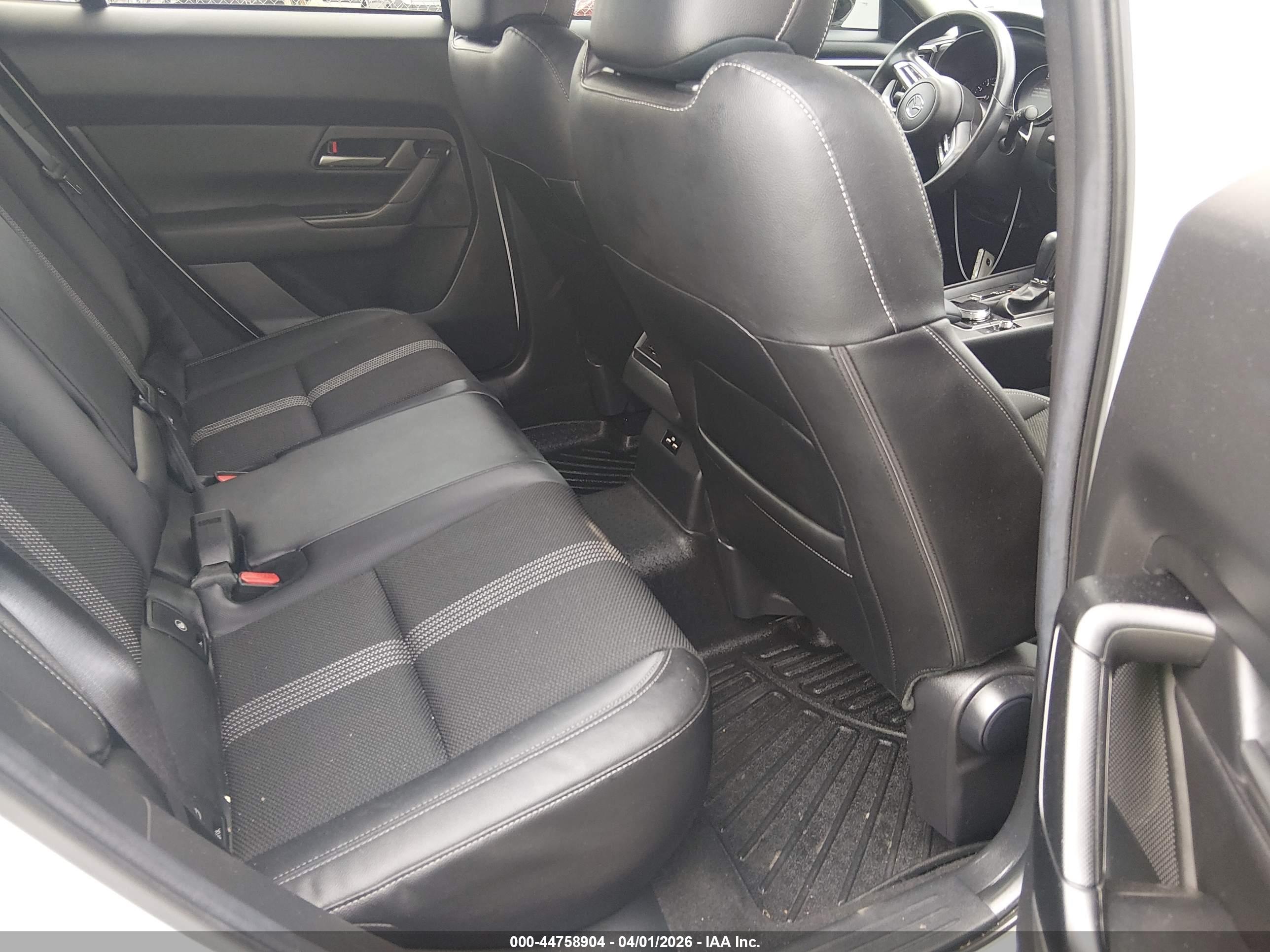 MAZDA CX-50 image 8