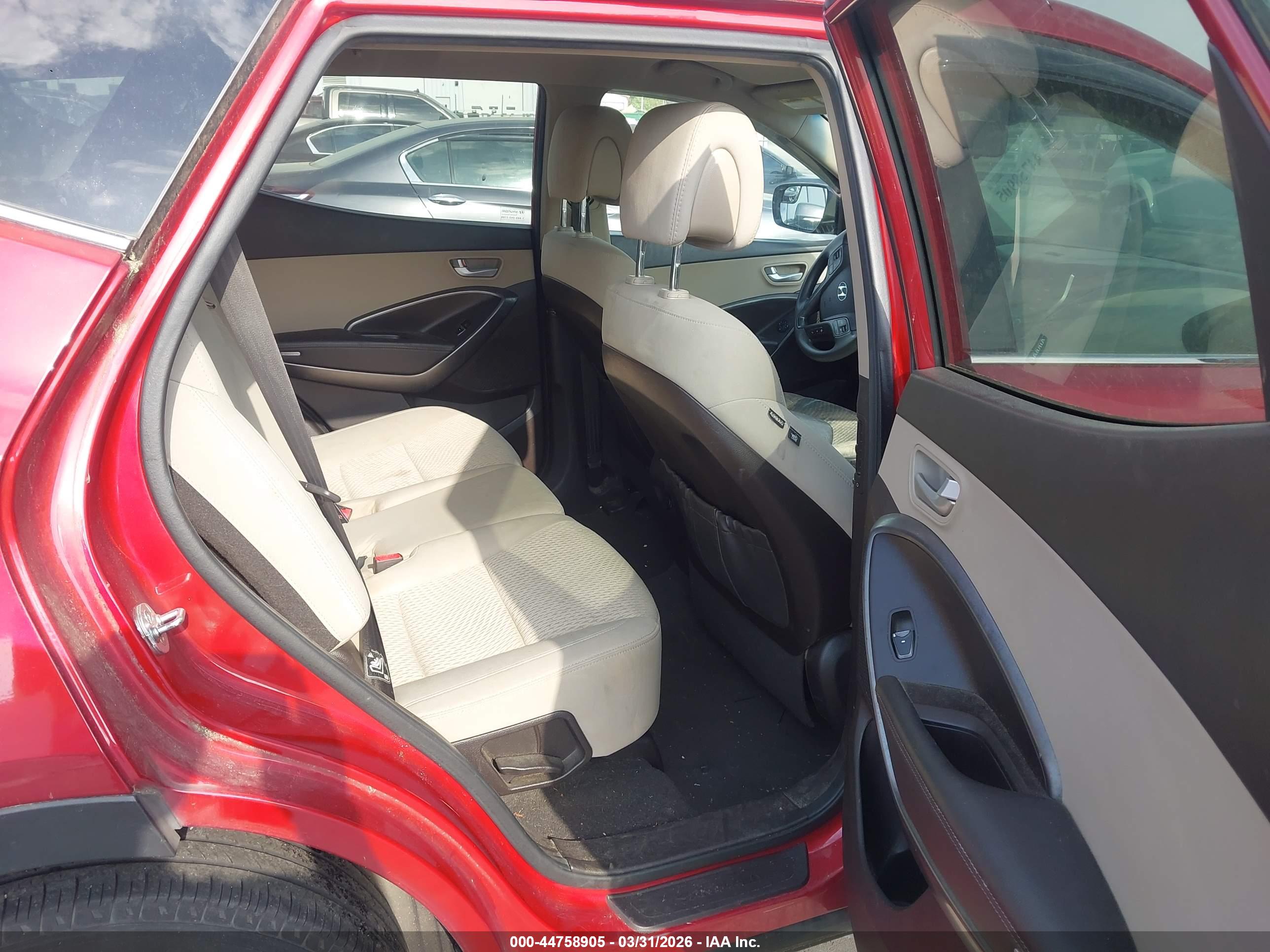 HYUNDAI SANTA image 8